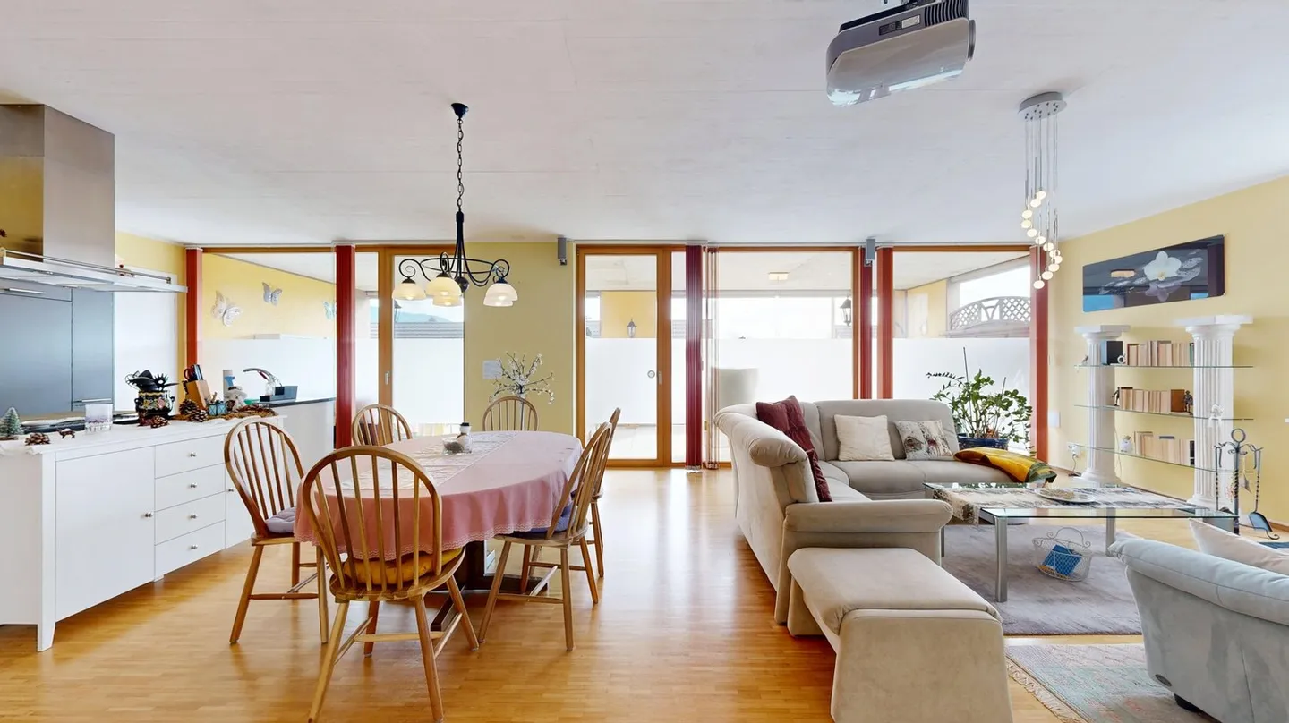 Geräumige Wohnung mit Balkon - Foto 9 von 13
