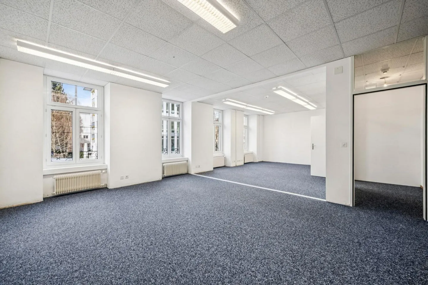 Geräumige Büroräumlichkeiten - Foto 6 von 12