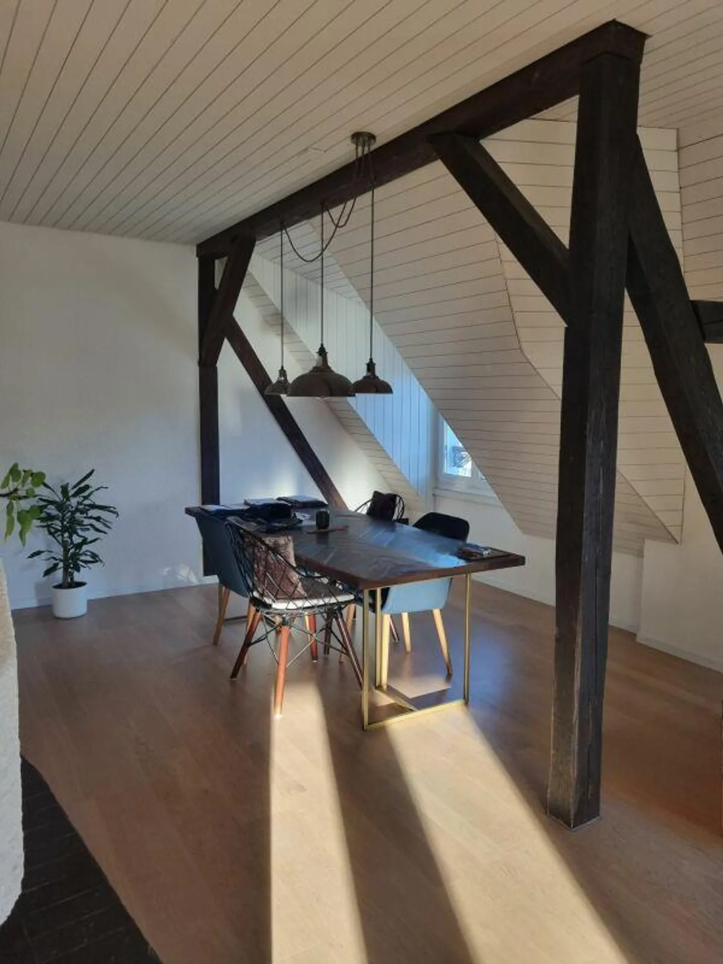 Appartement spacieux et lumineux en ville - Photo 2 sur 10