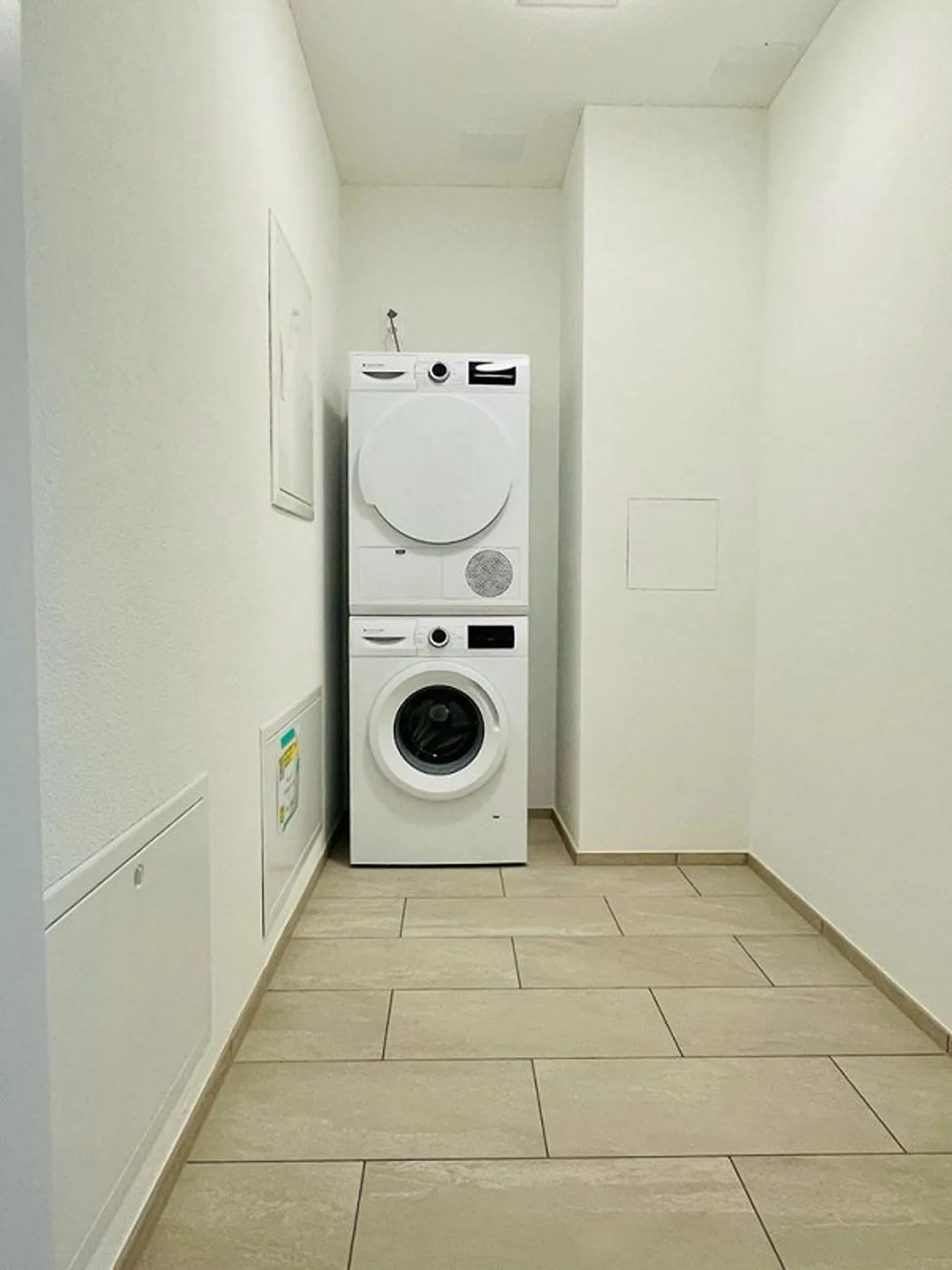 Living in Attractive Age - Photo 9 of 9