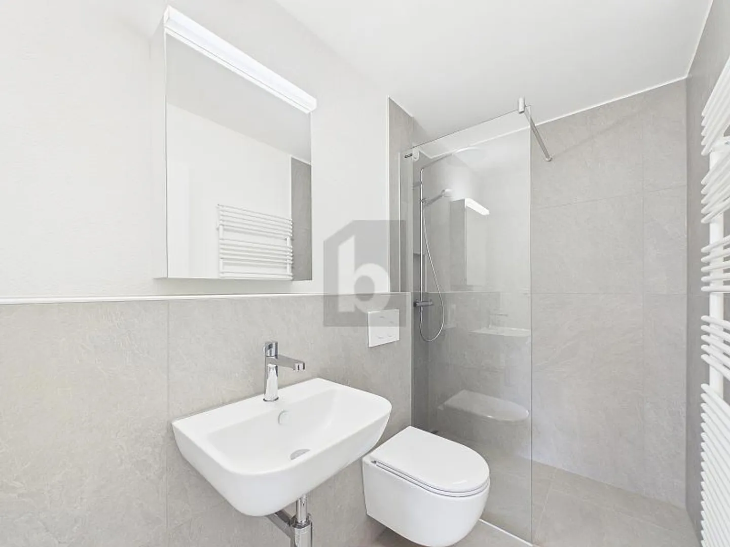 Renovierte Wohnung mit Balkon - Foto 3 von 6