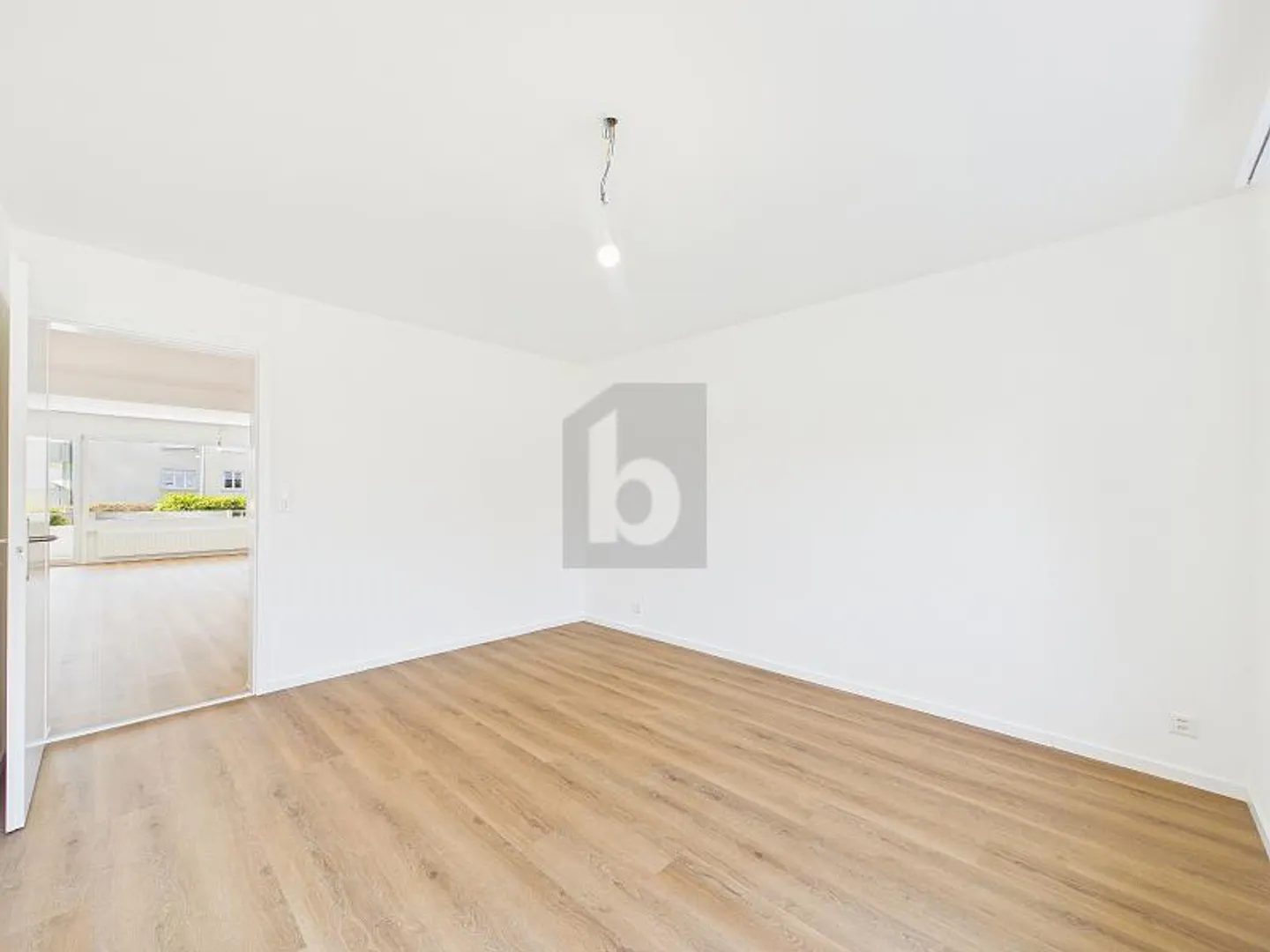 Renovierte Wohnung mit Balkon - Foto 4 von 6