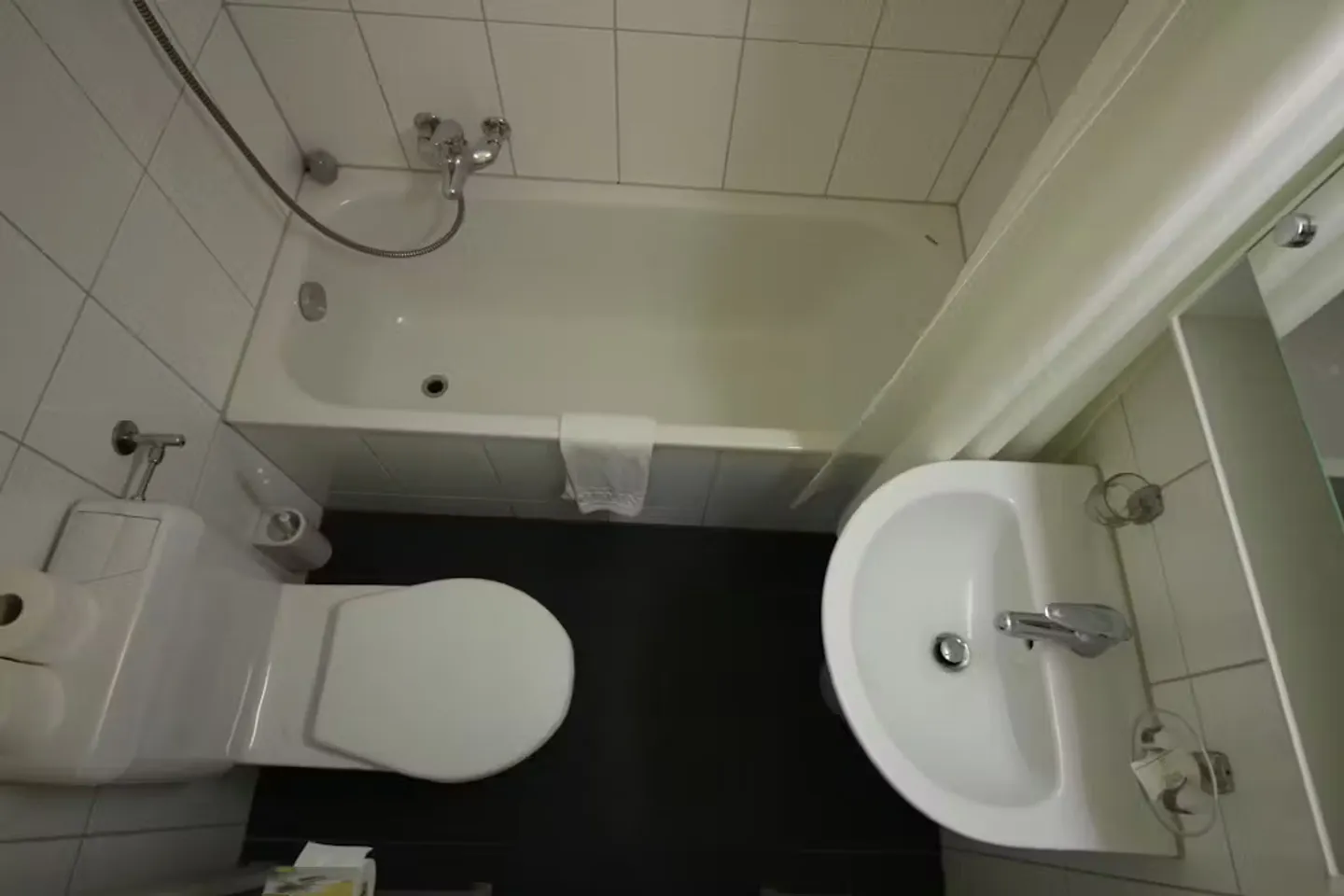 Charming Apartment in Zürich - Photo 5 of 5