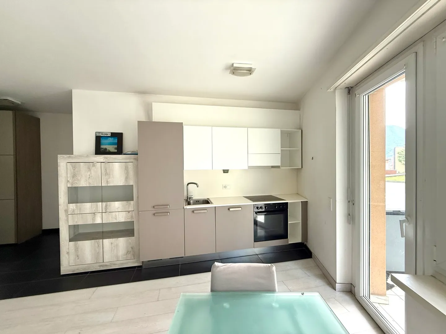 FURNISHED STUDIO - Photo 3 of 6