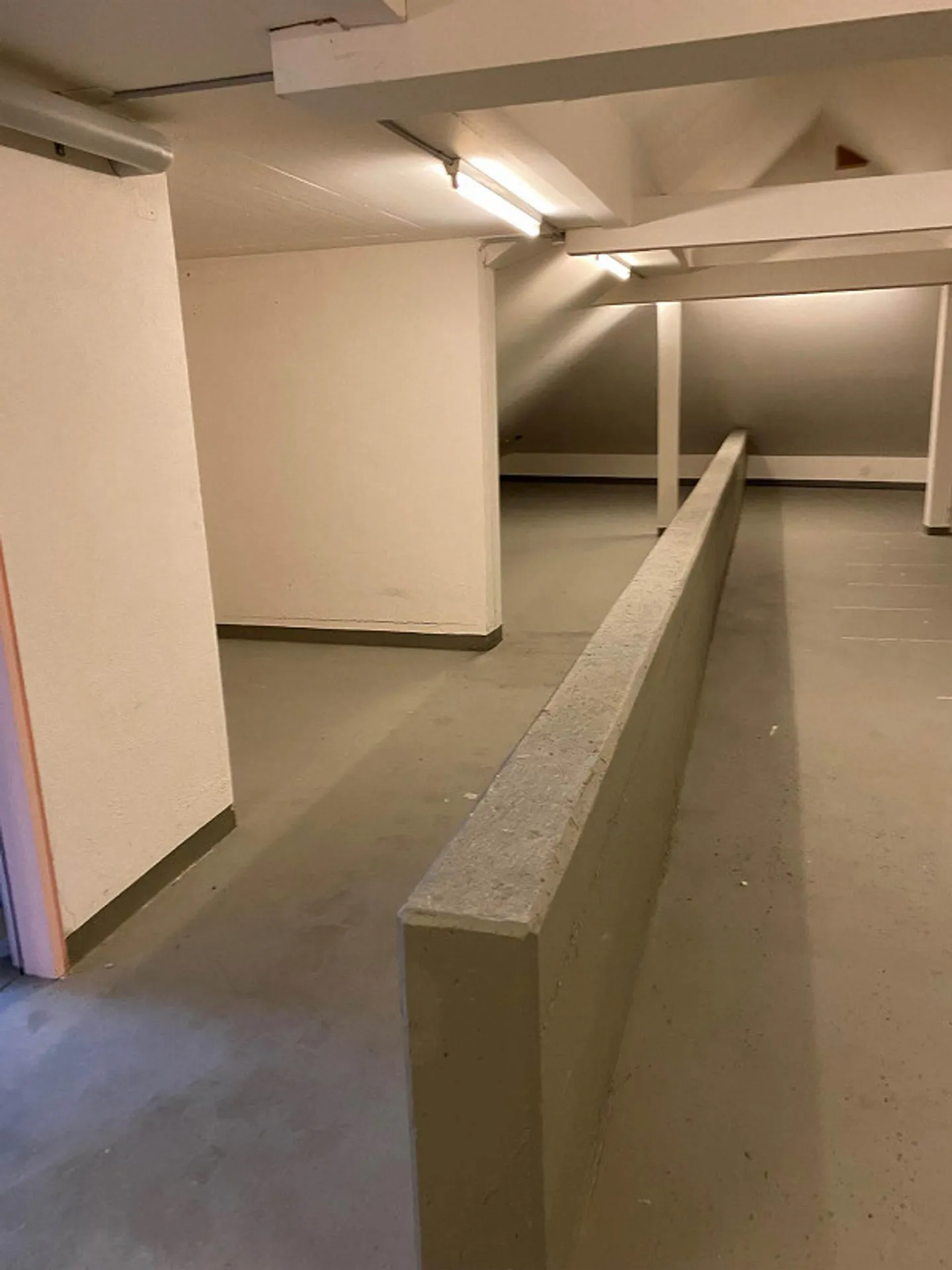 Stanza di stoccaggio / hobby nel centro di Neuhausen - Foto 3 di 5