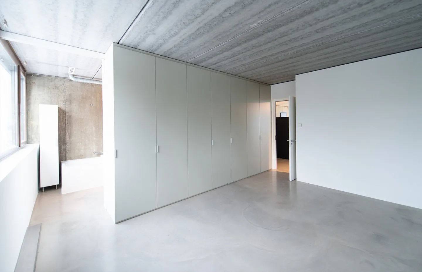 Ampio appartamento loft luminoso - Foto 12 di 17