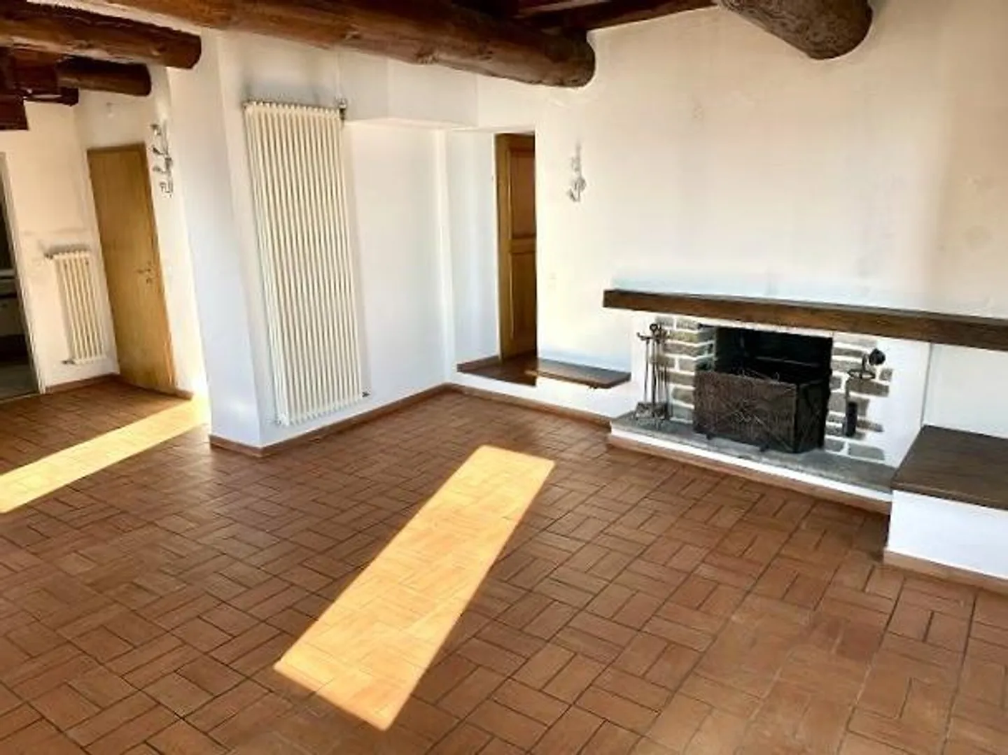 Casa bifamiliare, molto centrale, soleggiata, tranquilla con bella vista - Foto 5 di 50