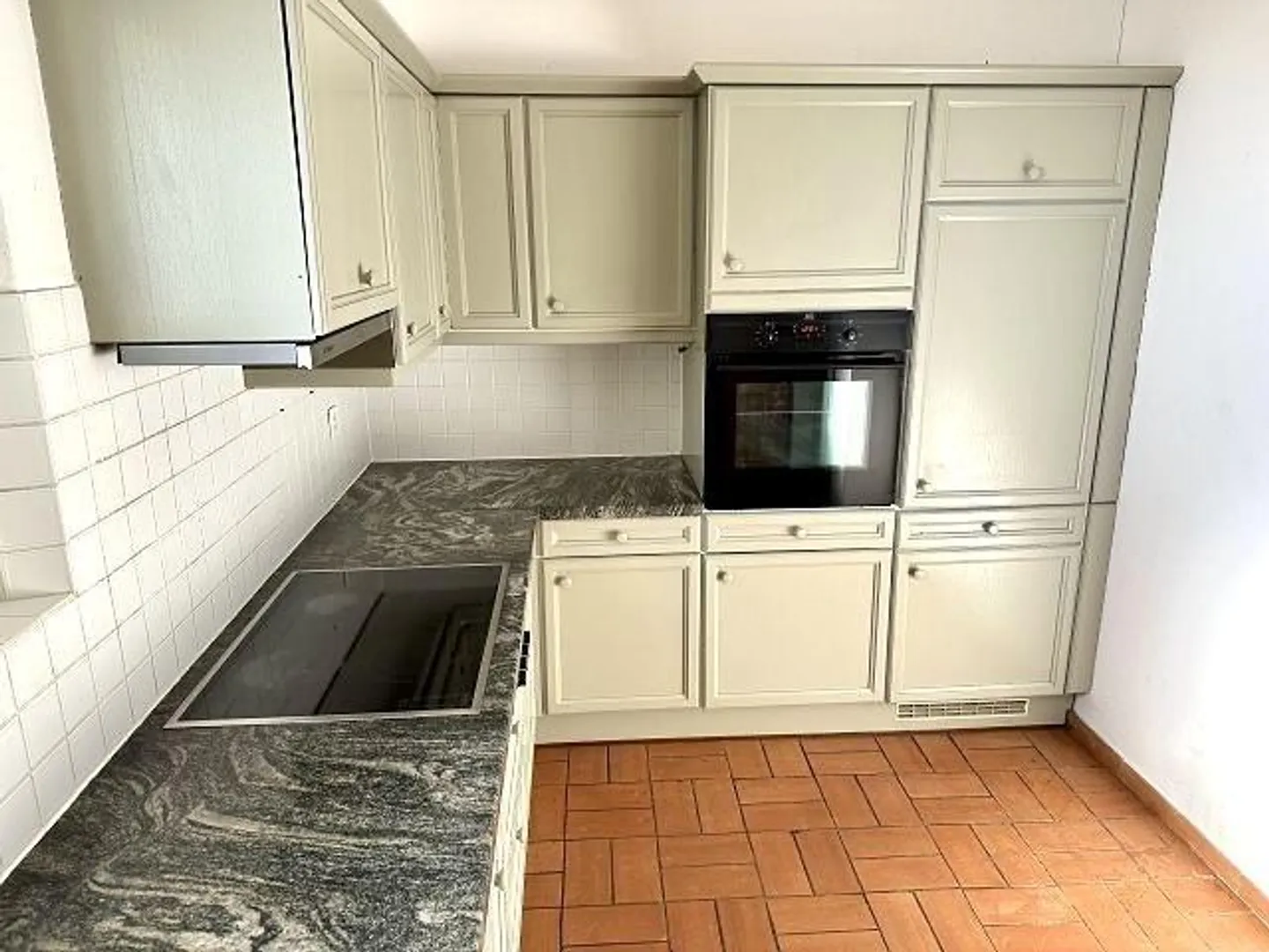 Casa bifamiliare, molto centrale, soleggiata, tranquilla con bella vista - Foto 18 di 50
