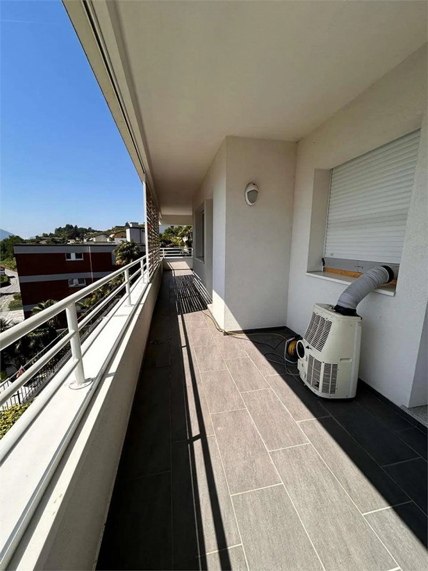 Appartamento vista lago a Porza - Foto 10 di 13