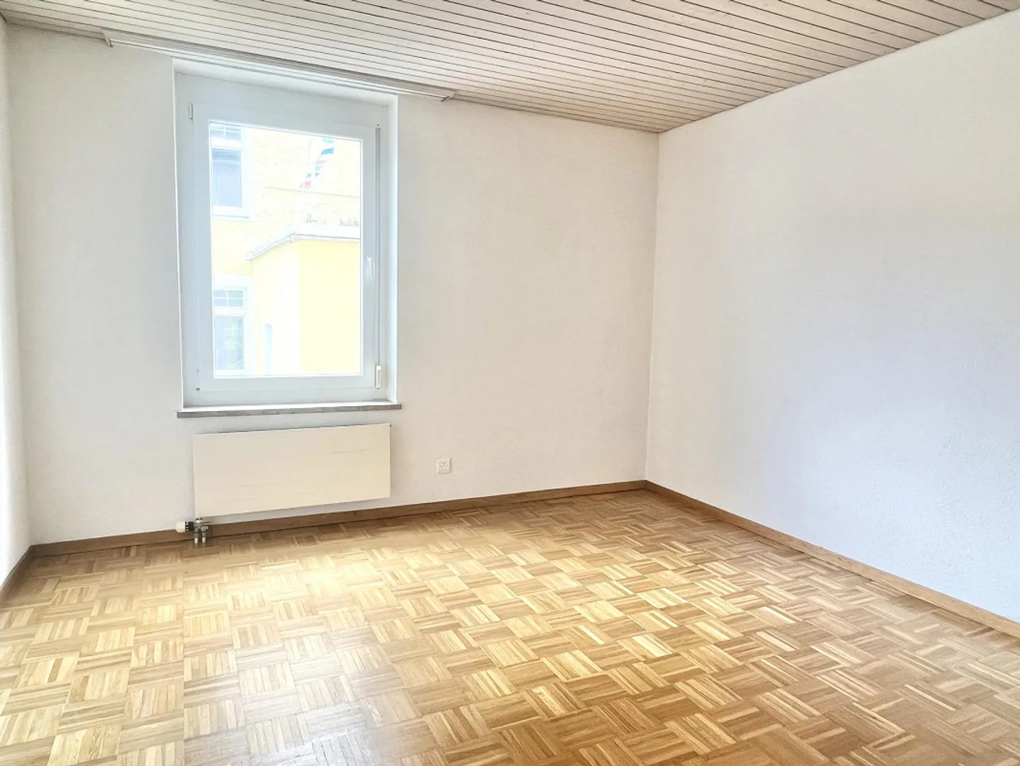 APPARTEMENT LUMINEUX AVEC GRAND BALCON, VUE LOIN ET DANS UN EMPLACEMENT DE PREMIÈRE CLASSE - Photo 6 sur 6
