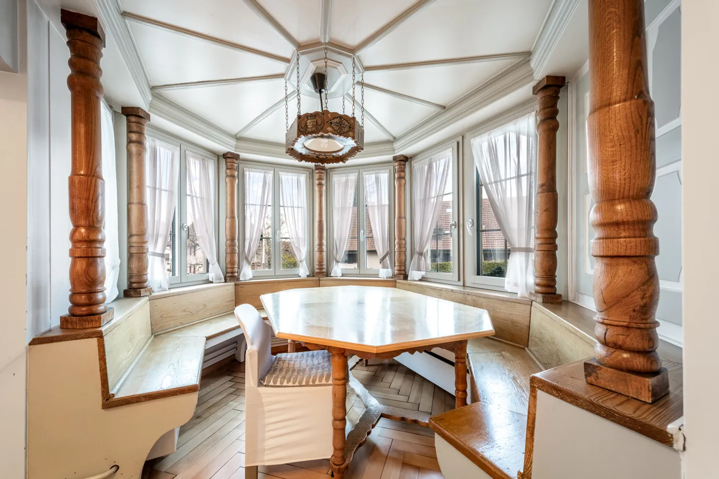 Auberge historique avec un potentiel de développement résidentiel passionnant au centre de Bachenbülach - Photo 8 sur 12