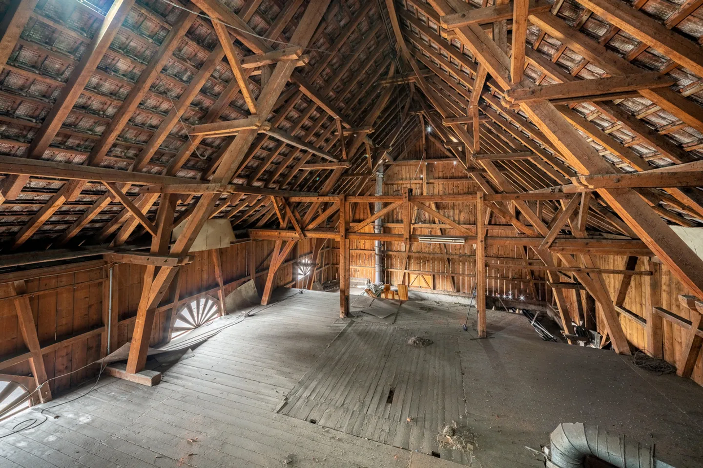 Auberge historique avec un potentiel de développement résidentiel passionnant au centre de Bachenbülach - Photo 12 sur 12