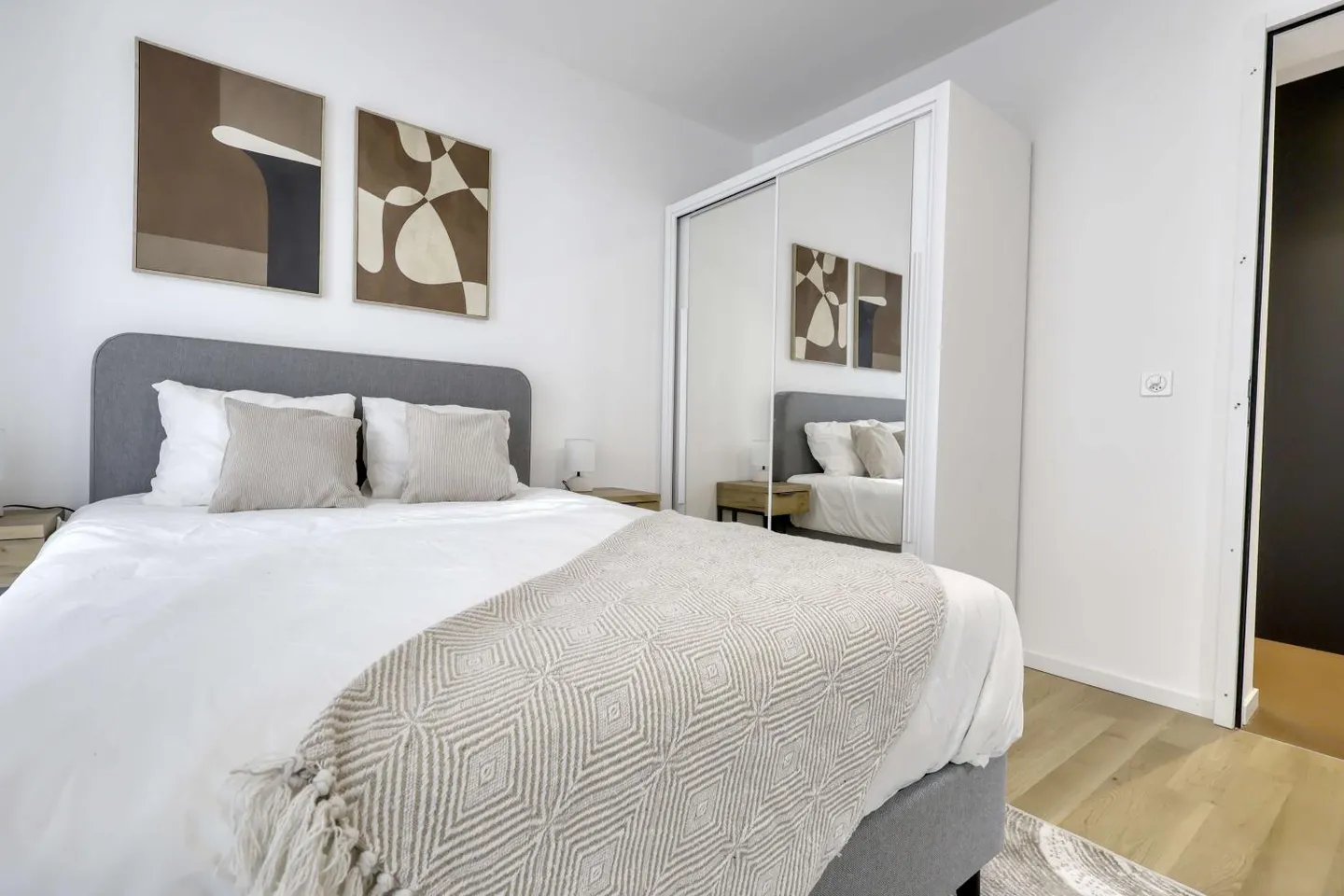 Coliving with Privacy and Community in the Heart of Renens - Photo 3 of 25