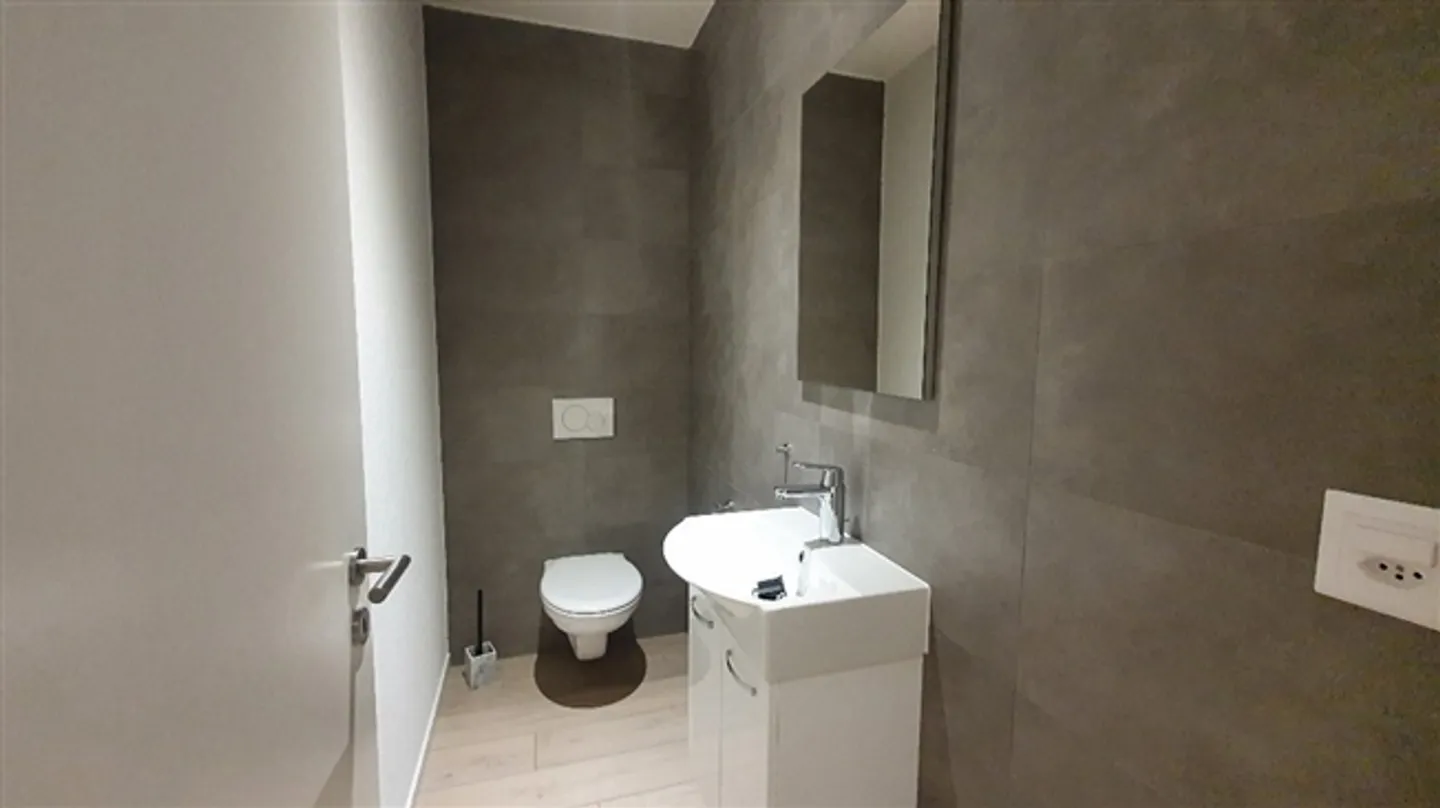 «Hochstehende Wohnung, 4.5 Zimmer mit Terrasse» - Foto 10 von 10