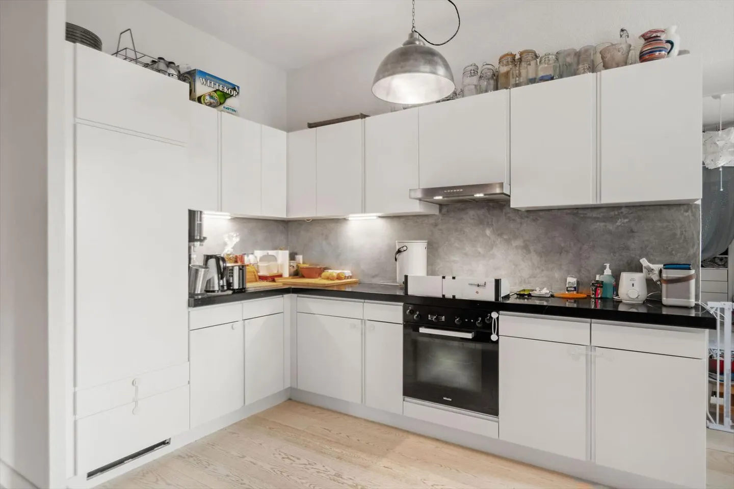 La Chaux-de-Fonds, magnifico appartamento di 3 stanze in una casa padronale - Foto 4 di 13