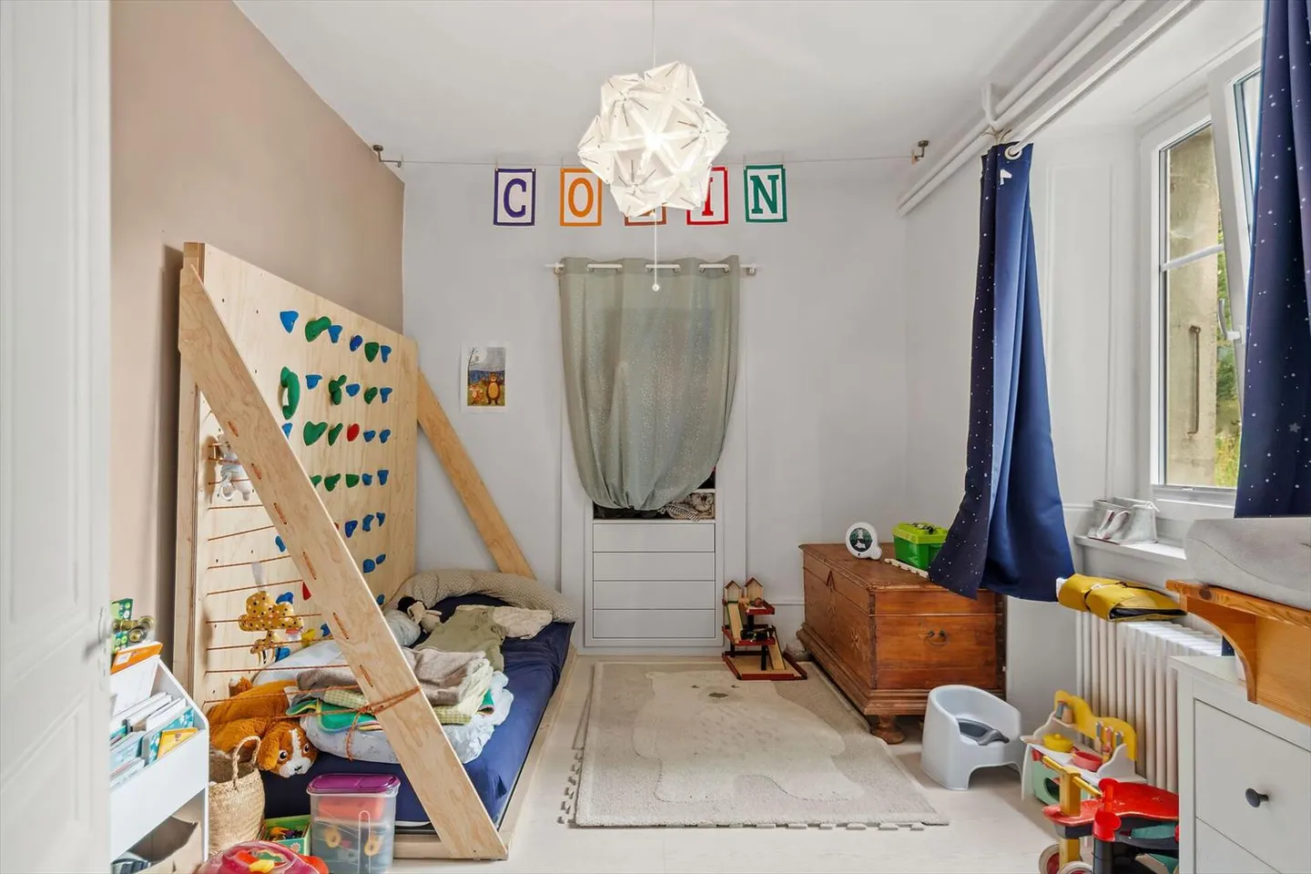 La Chaux-de-Fonds, magnifico appartamento di 3 stanze in una casa padronale - Foto 8 di 13