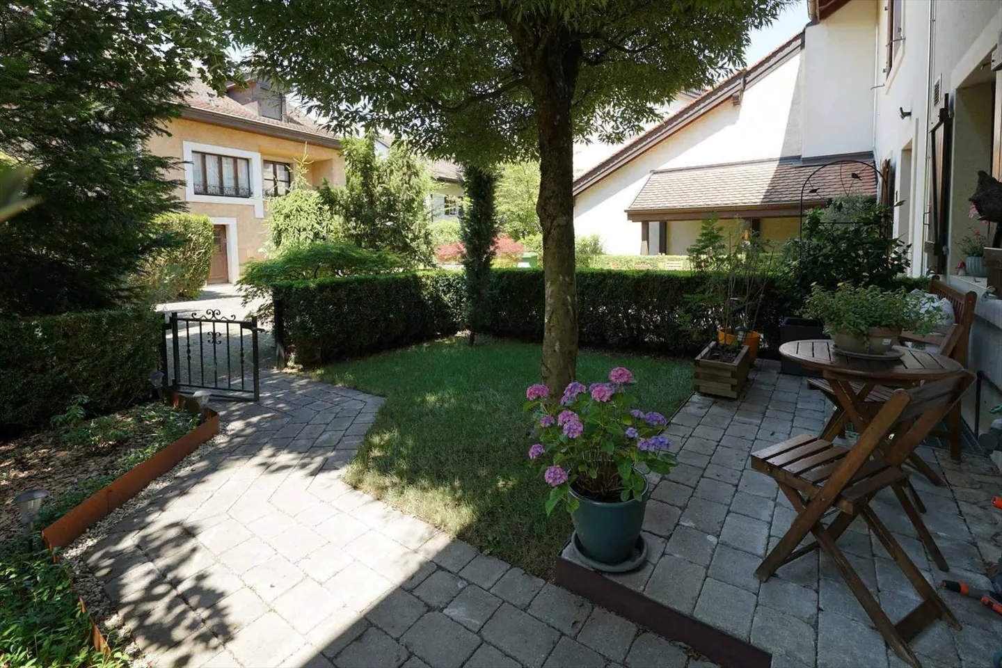 7-Zimmer Reihenhaus - Foto 1 von 10