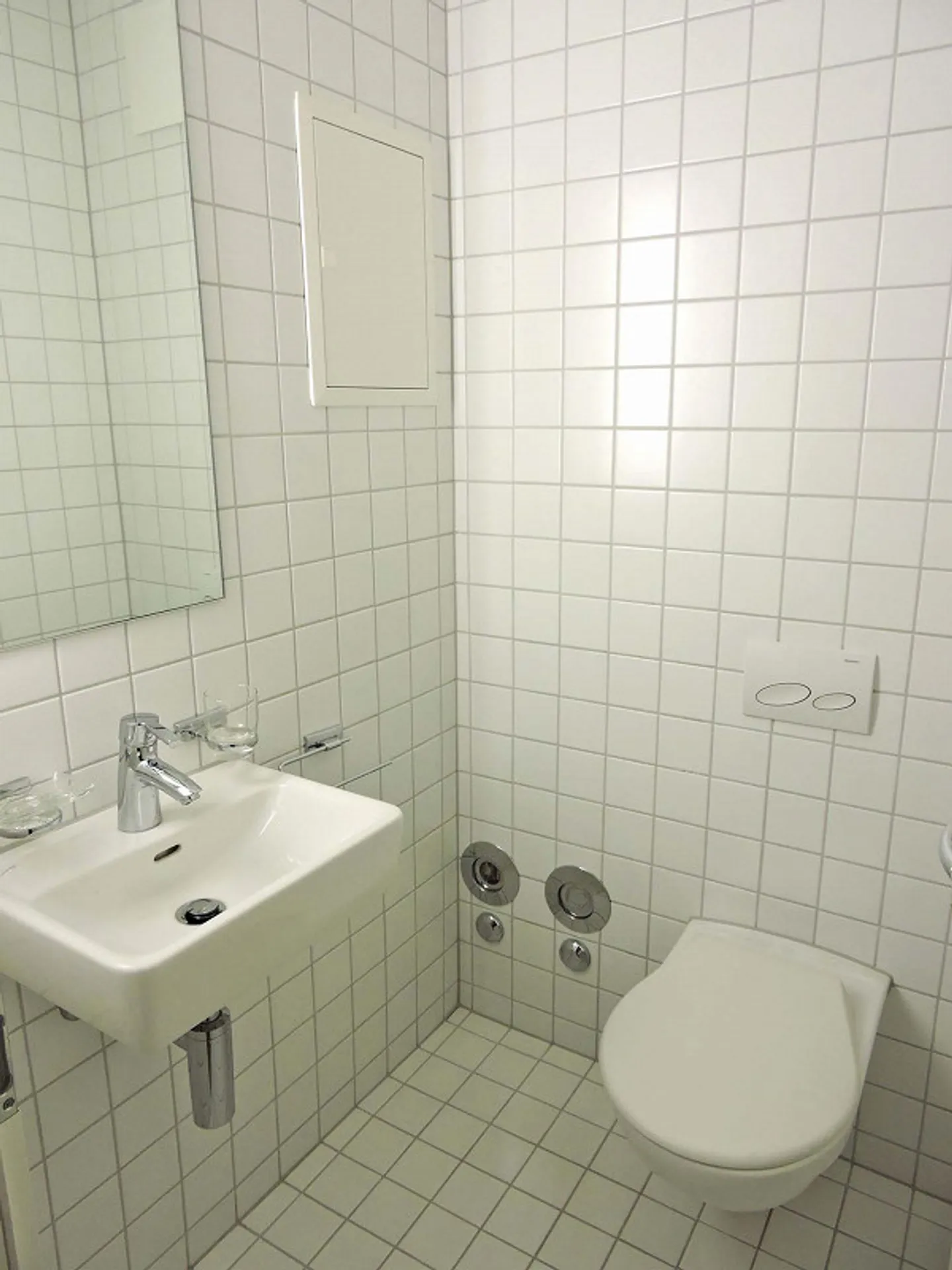 Modern 3.5-Room Apartment - Photo 6 of 7