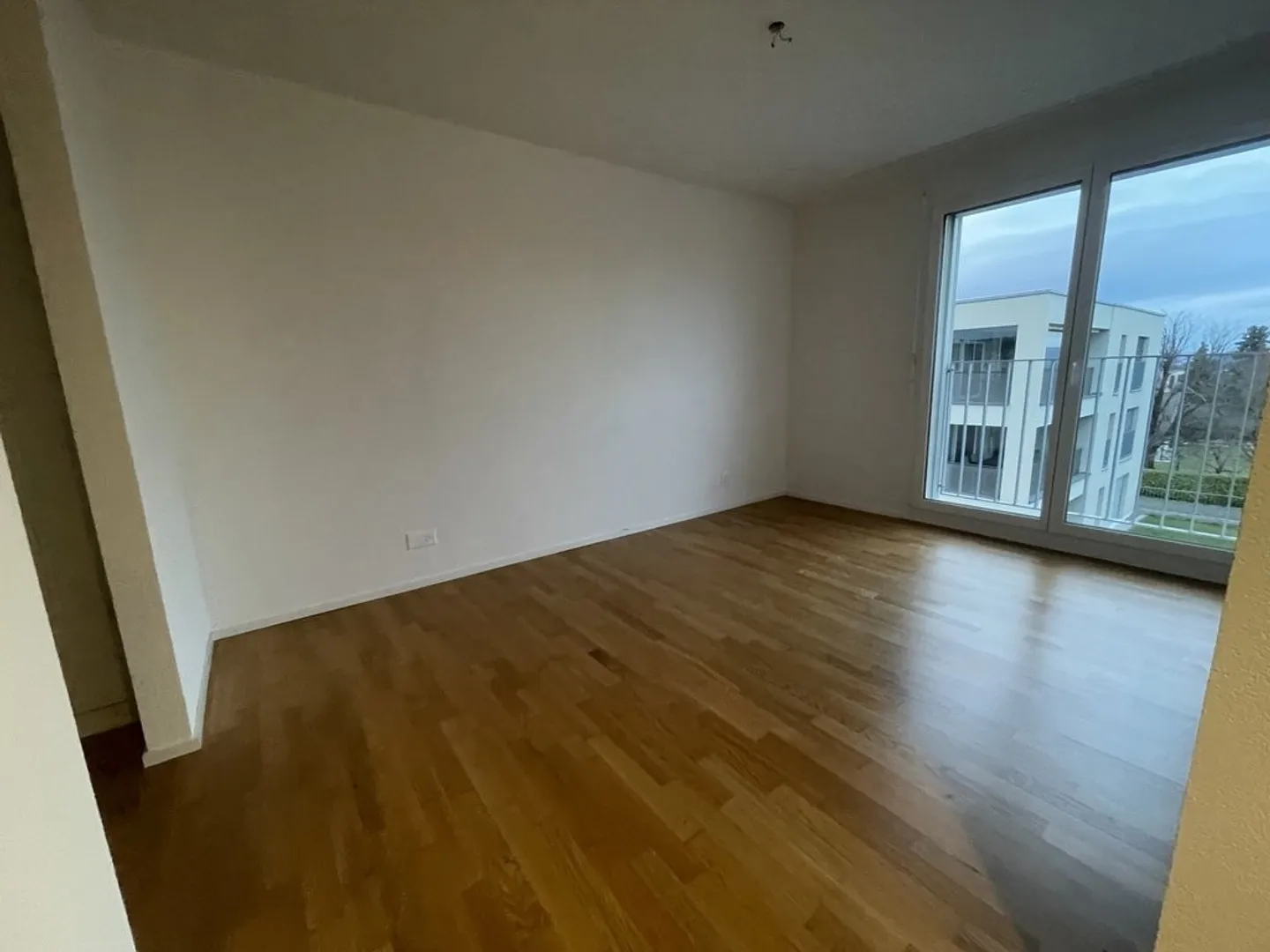 Spacieux appartement moderne de 4,5 pièces - Photo 10 sur 12