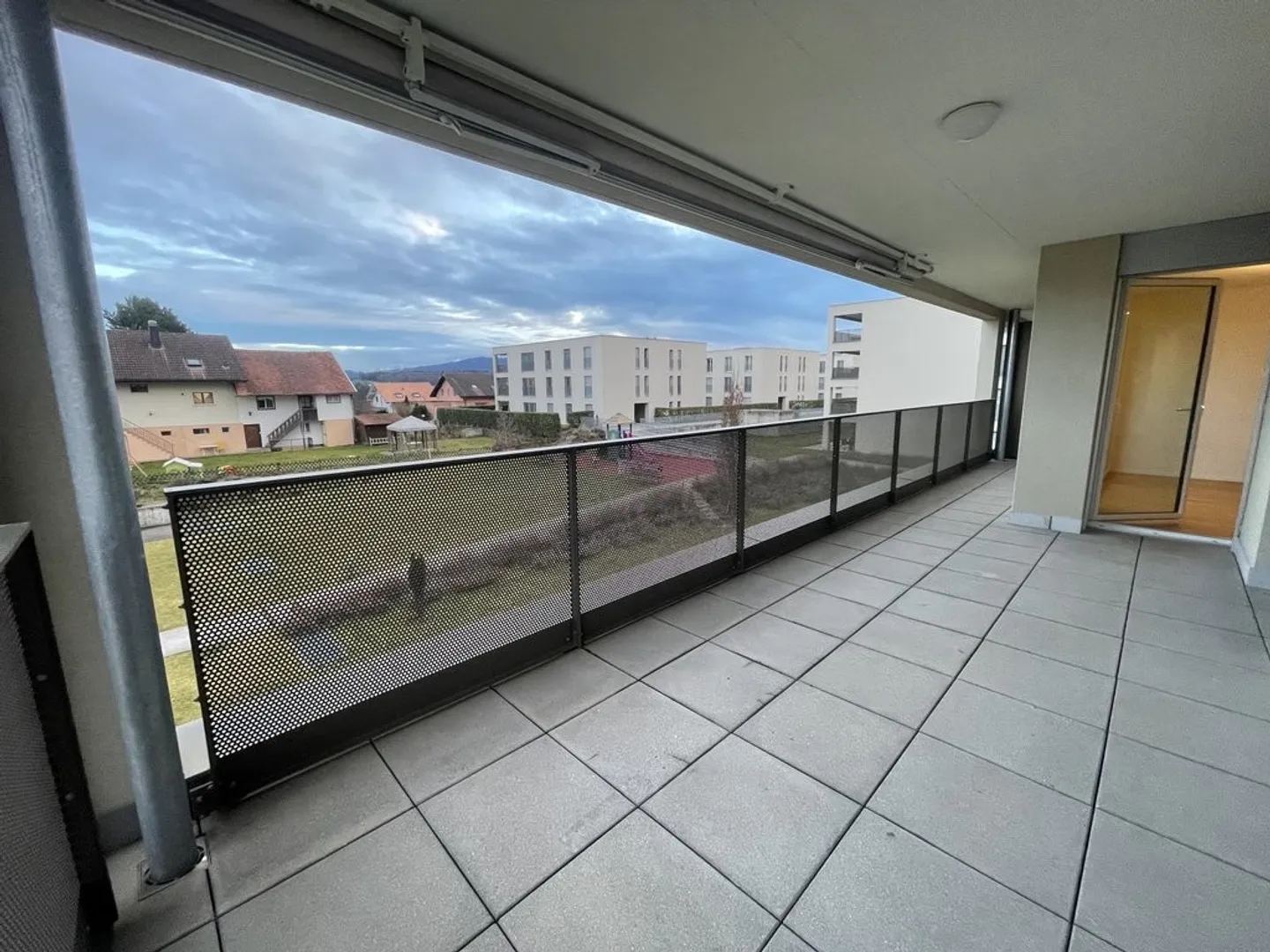 Spacieux appartement moderne de 4,5 pièces - Photo 12 sur 12