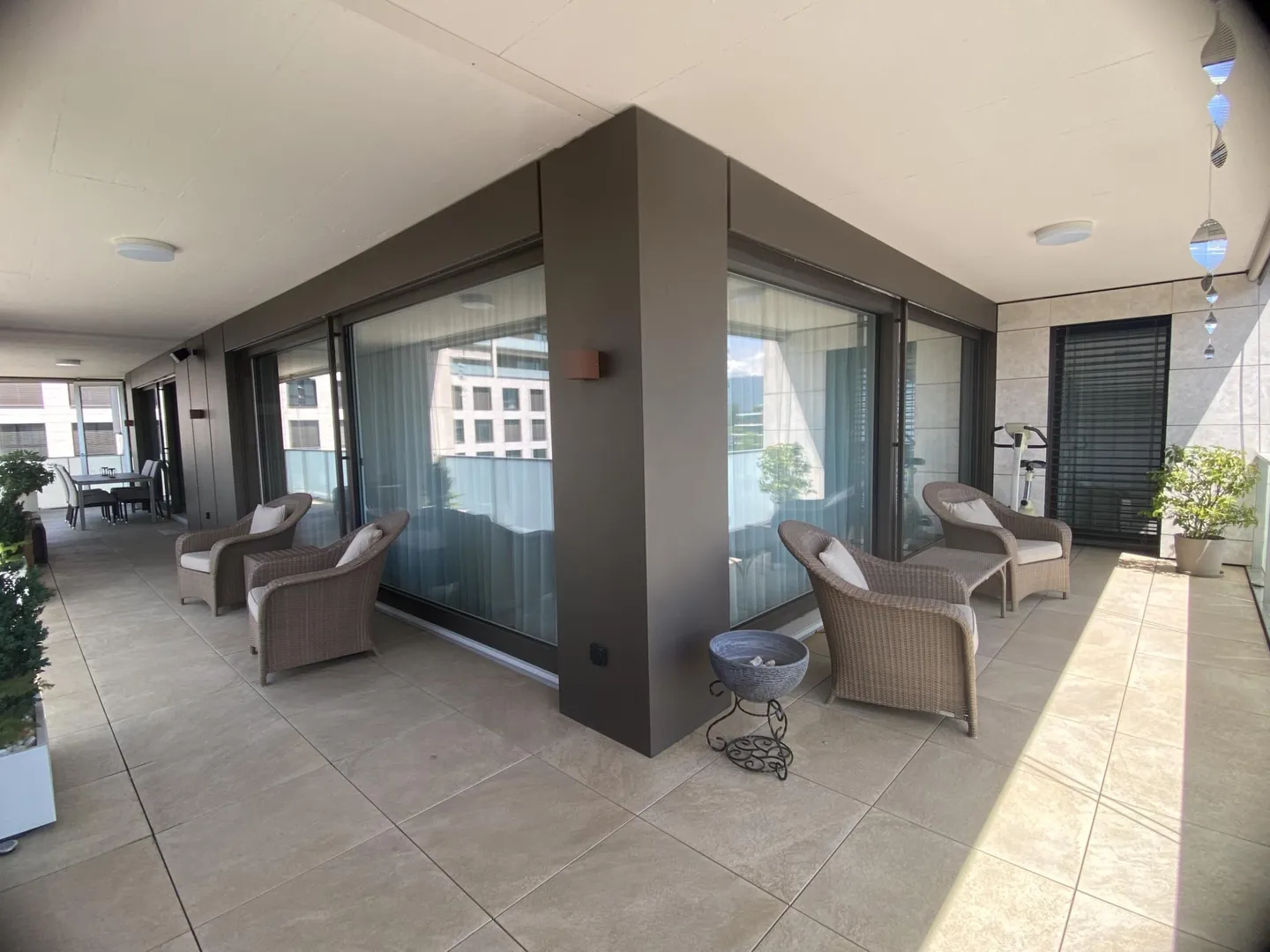 Luxury Apartment with Terrace - Photo 15 of 17