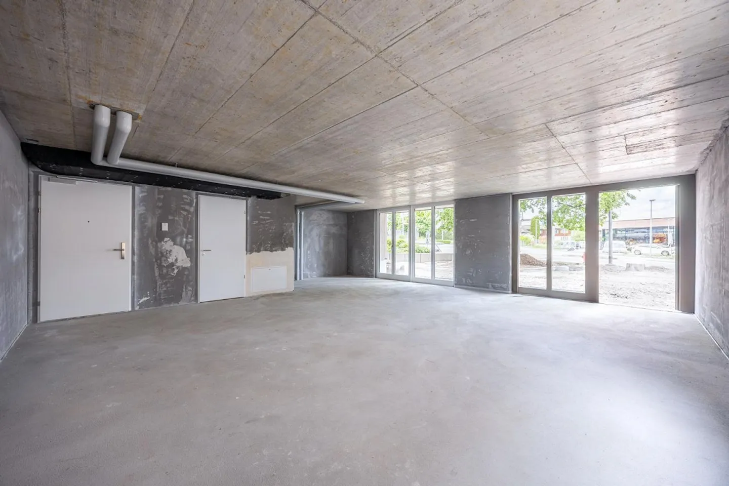 PRIMA UTILIZZO - Spazi commerciali attraenti tra 66 e 126 m2 in una posizione privilegiata - Foto 1 di 4