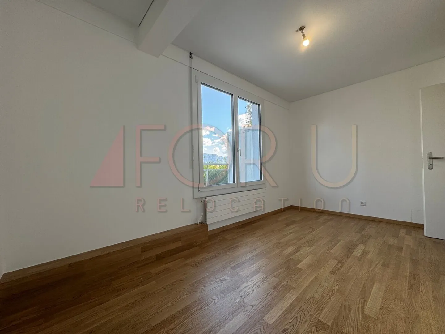 Magnifique penthouse en attique avec 6,5 pièces, neuf, avec 2 terrasses et vue près de l'ONU - Photo 10 sur 12