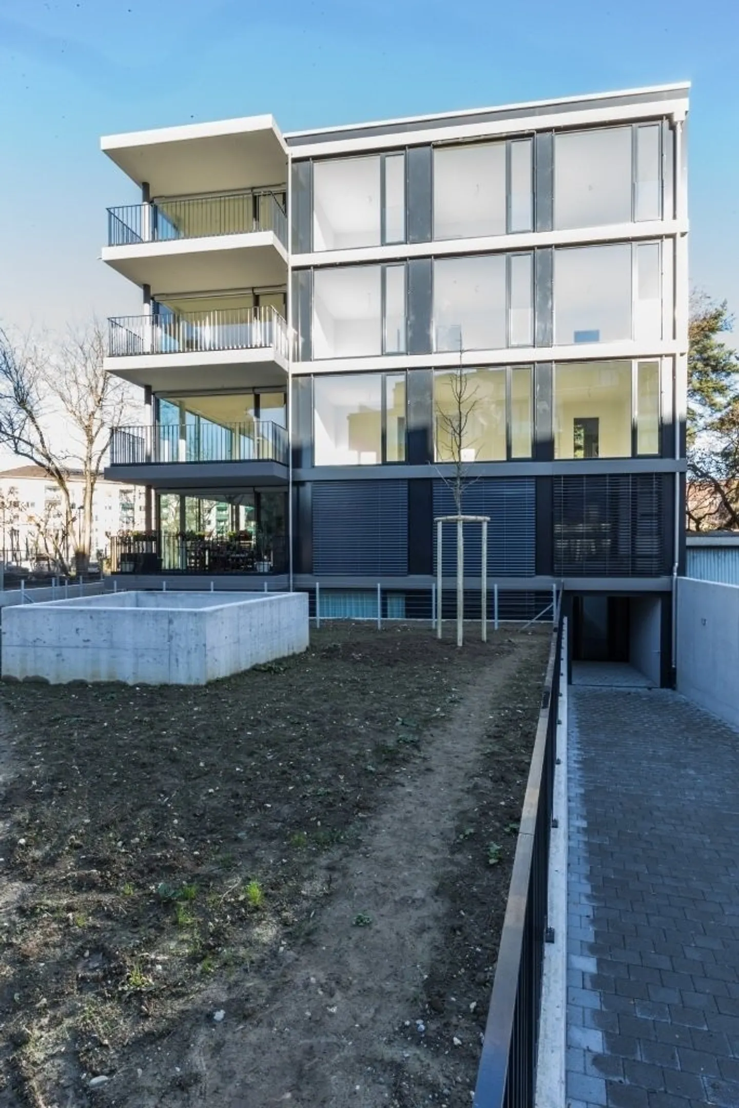 Large, bright apartment in Allschwil sought? - Photo 2 of 8