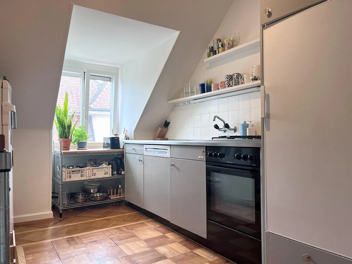 4-room attic apartment in the Gotthelf district - Photo 3 of 9