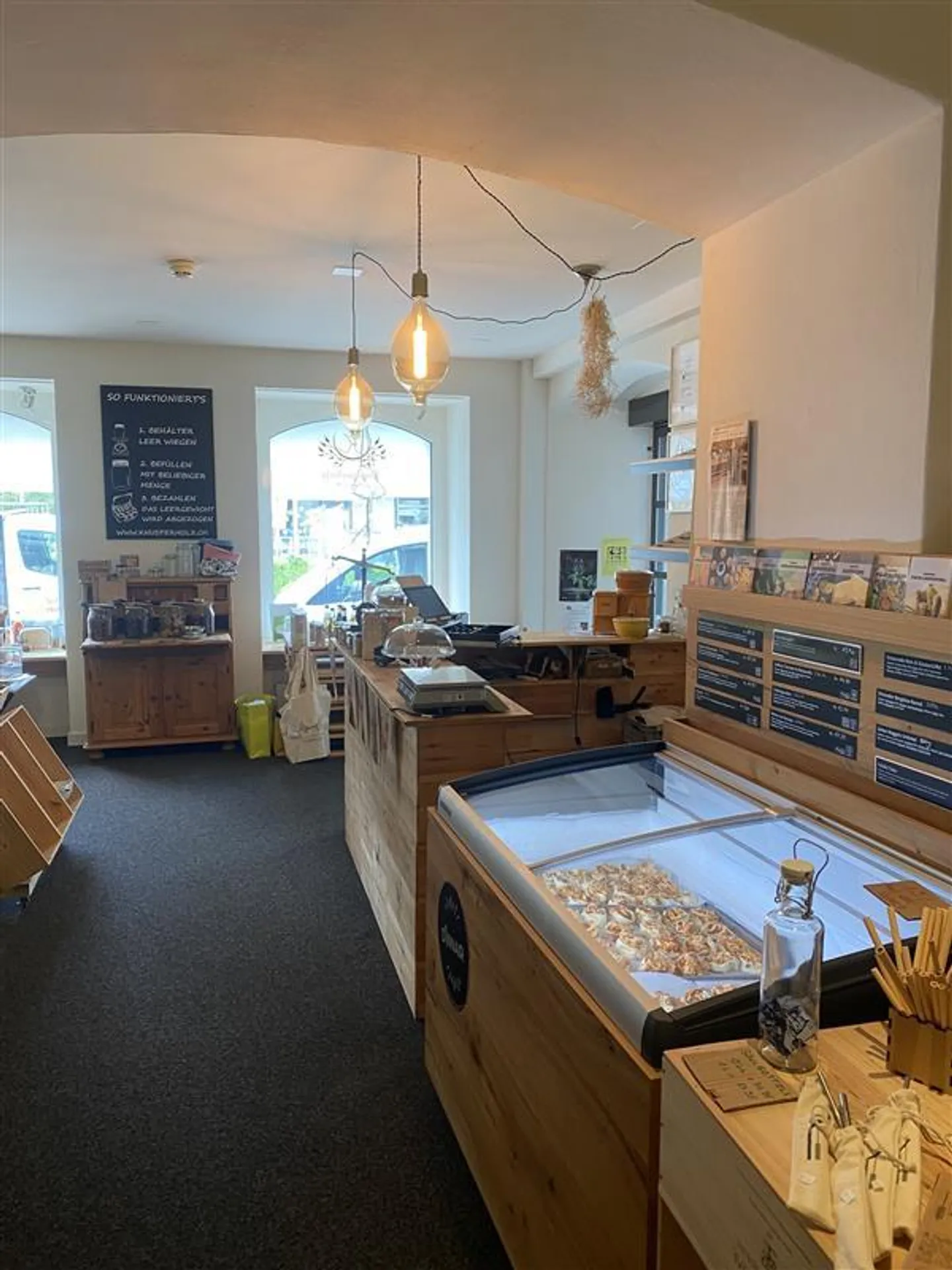 Spazio commerciale attraente nel cuore di Schwyz - Foto 3 di 6