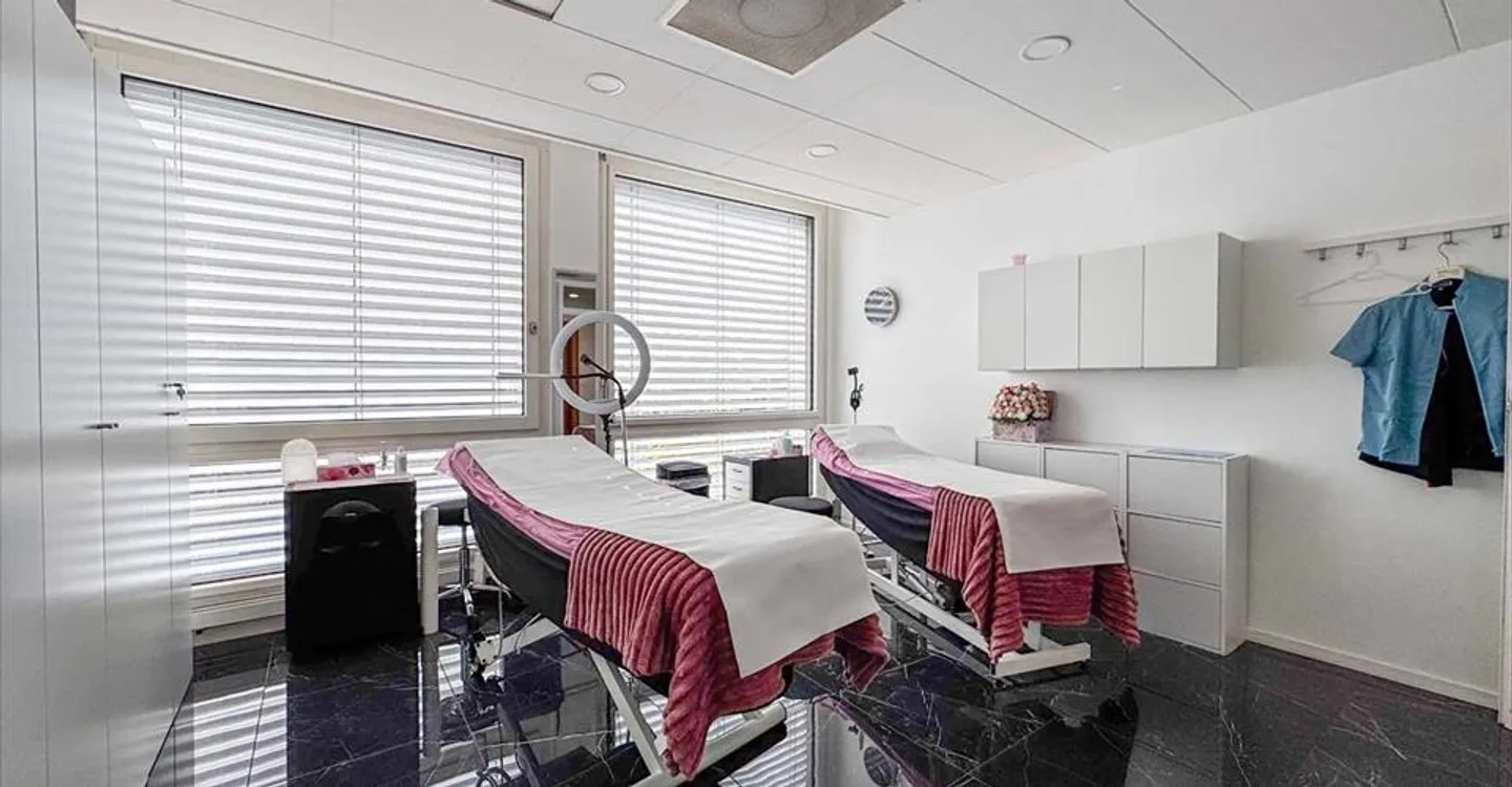 Bureau à louer - Photo 2 sur 9