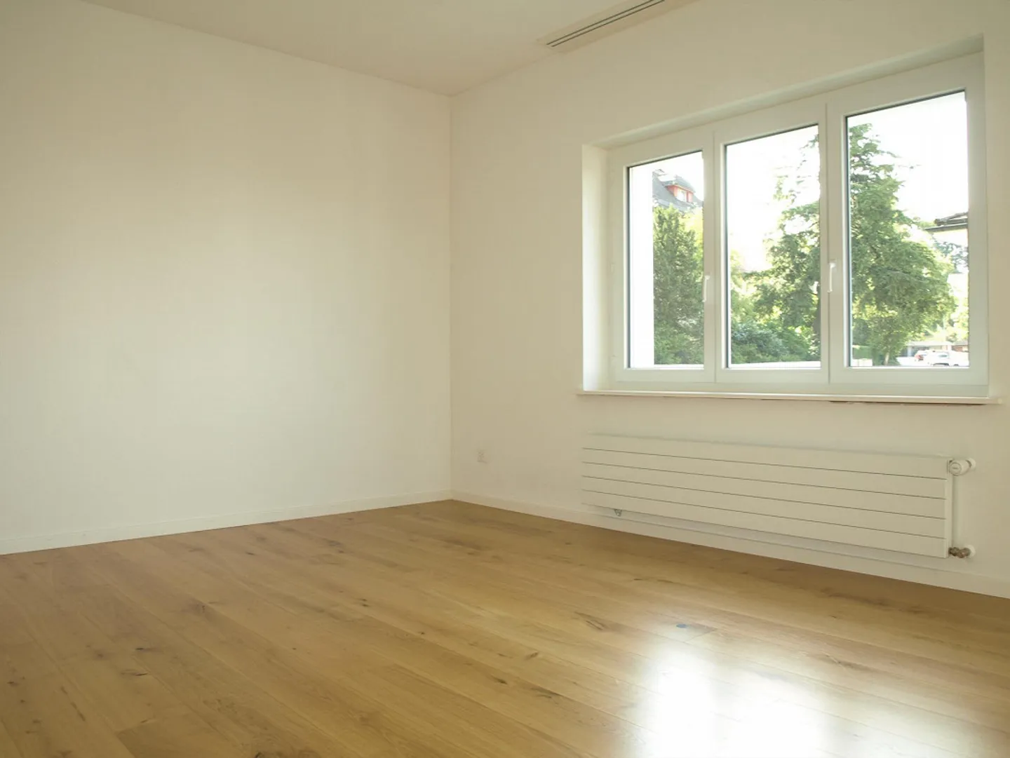 Charming apartment with a wonderful view - Photo 6 of 9