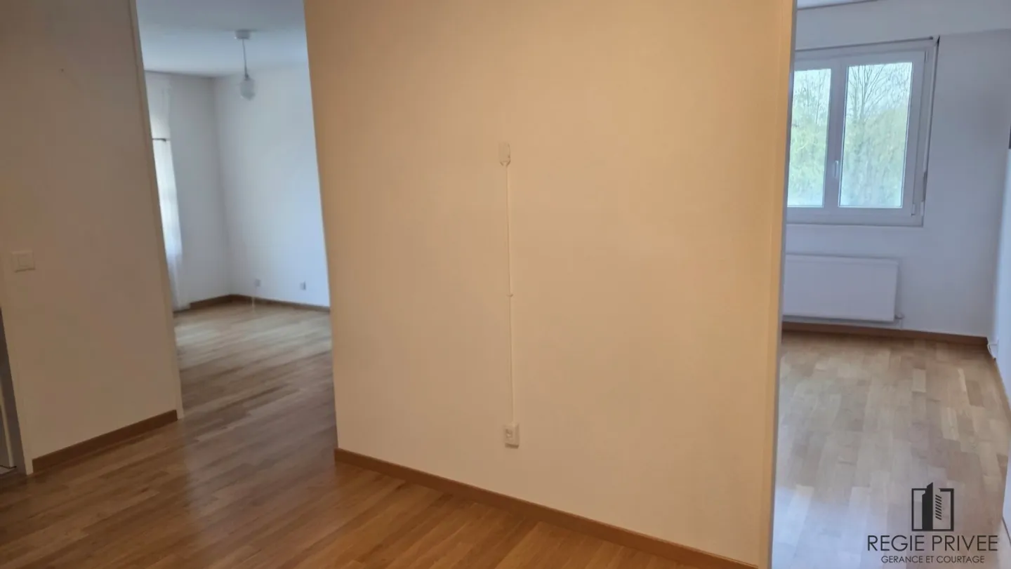 3.5 room apartment with balcony - Photo 4 of 10