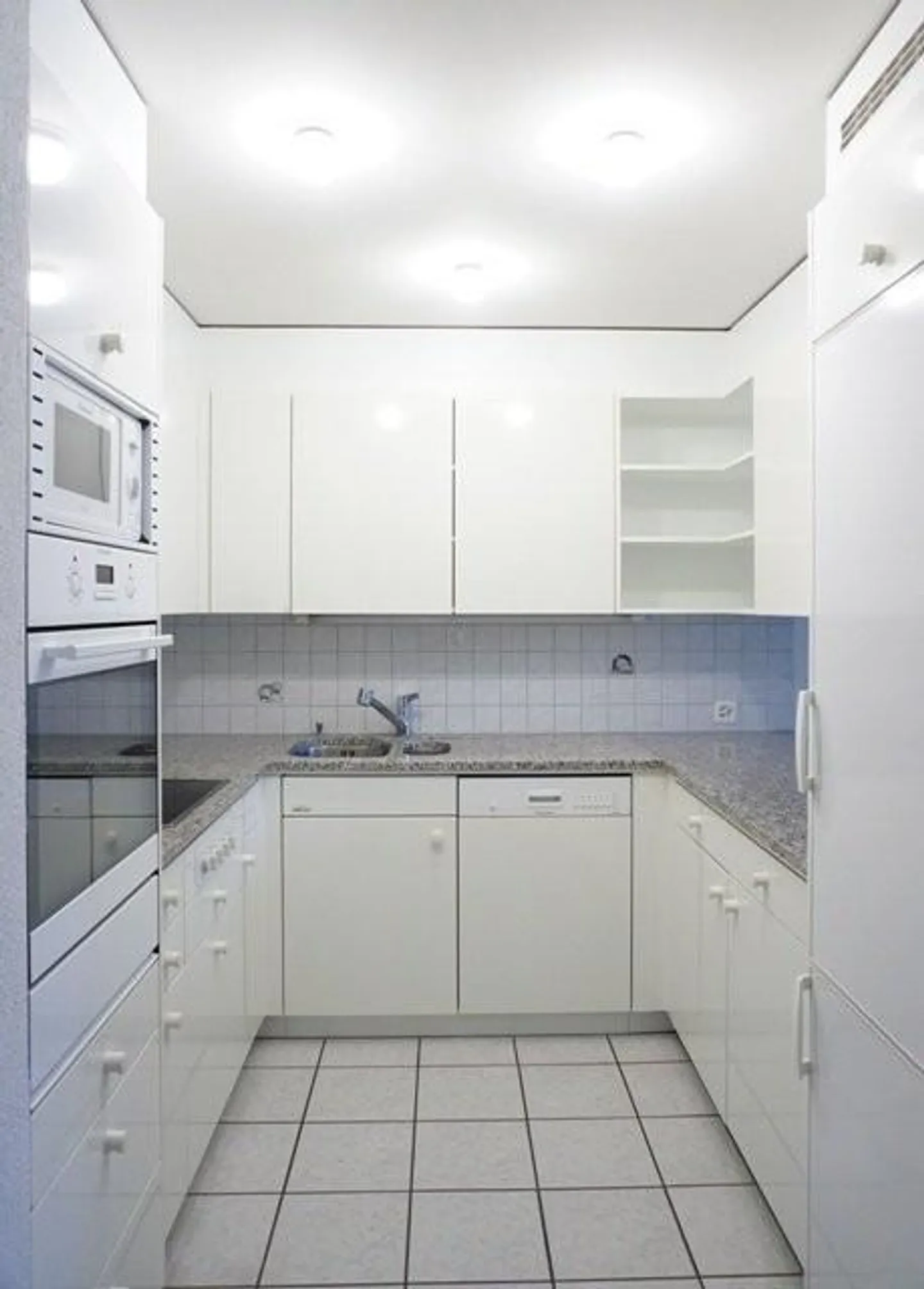 Appartamento duplex con area salotto - Foto 4 di 12