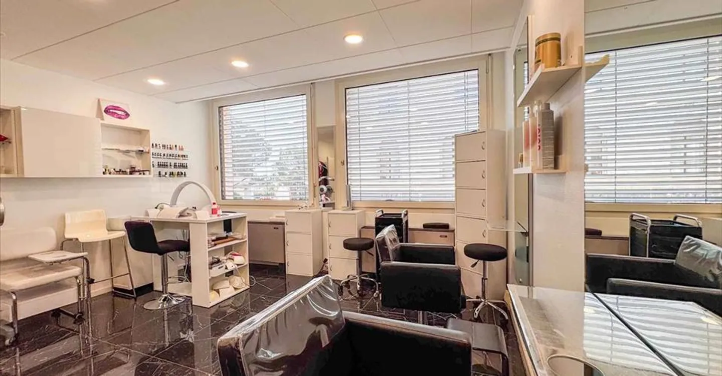 Bureau à louer - Photo 8 sur 9