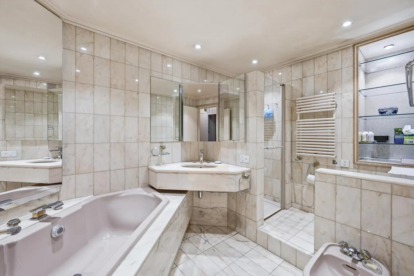 Appartamento in vendita - Foto 5 di 8