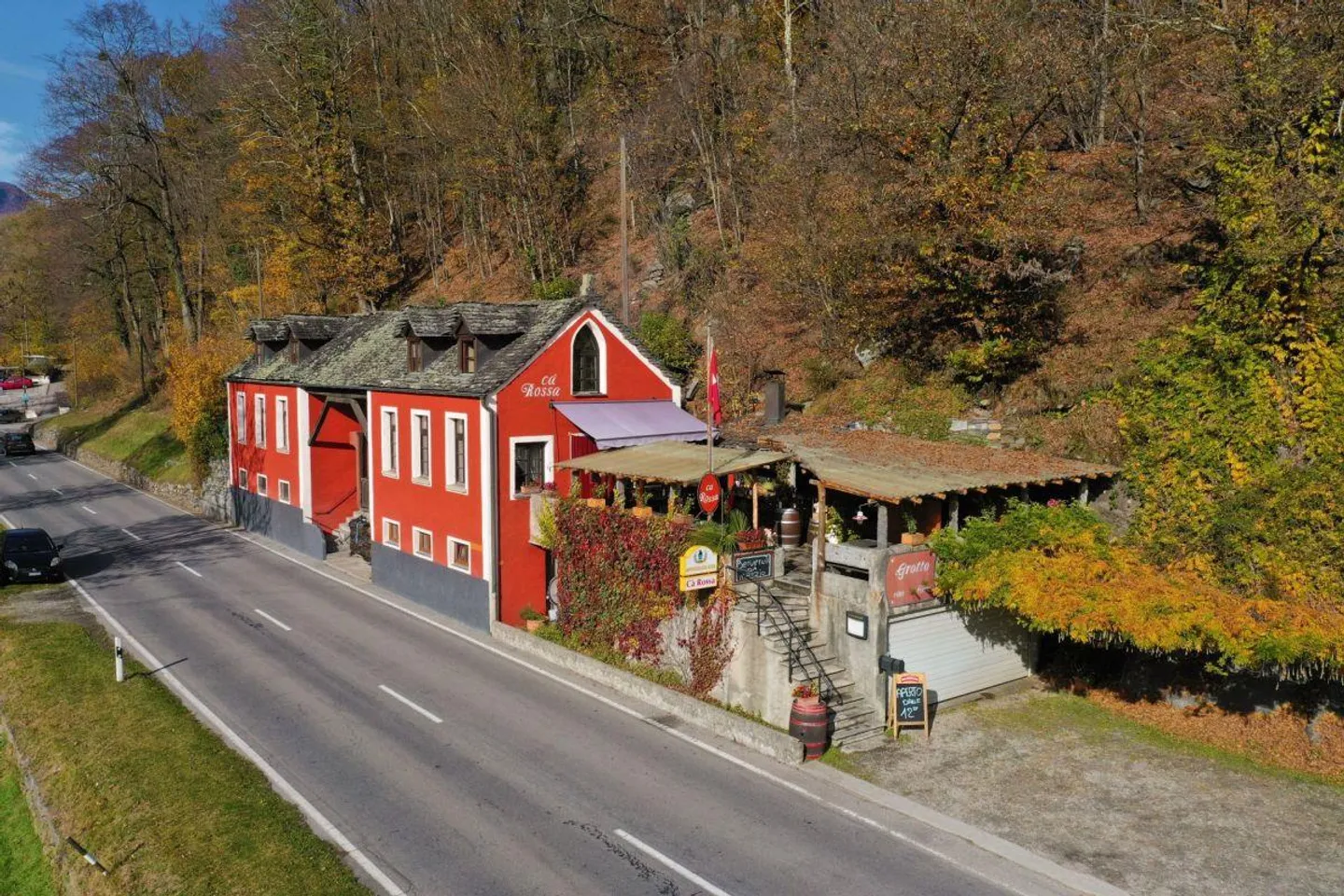 GORDEVIO - Beautiful Ticinese Grotto - Photo 2 of 12