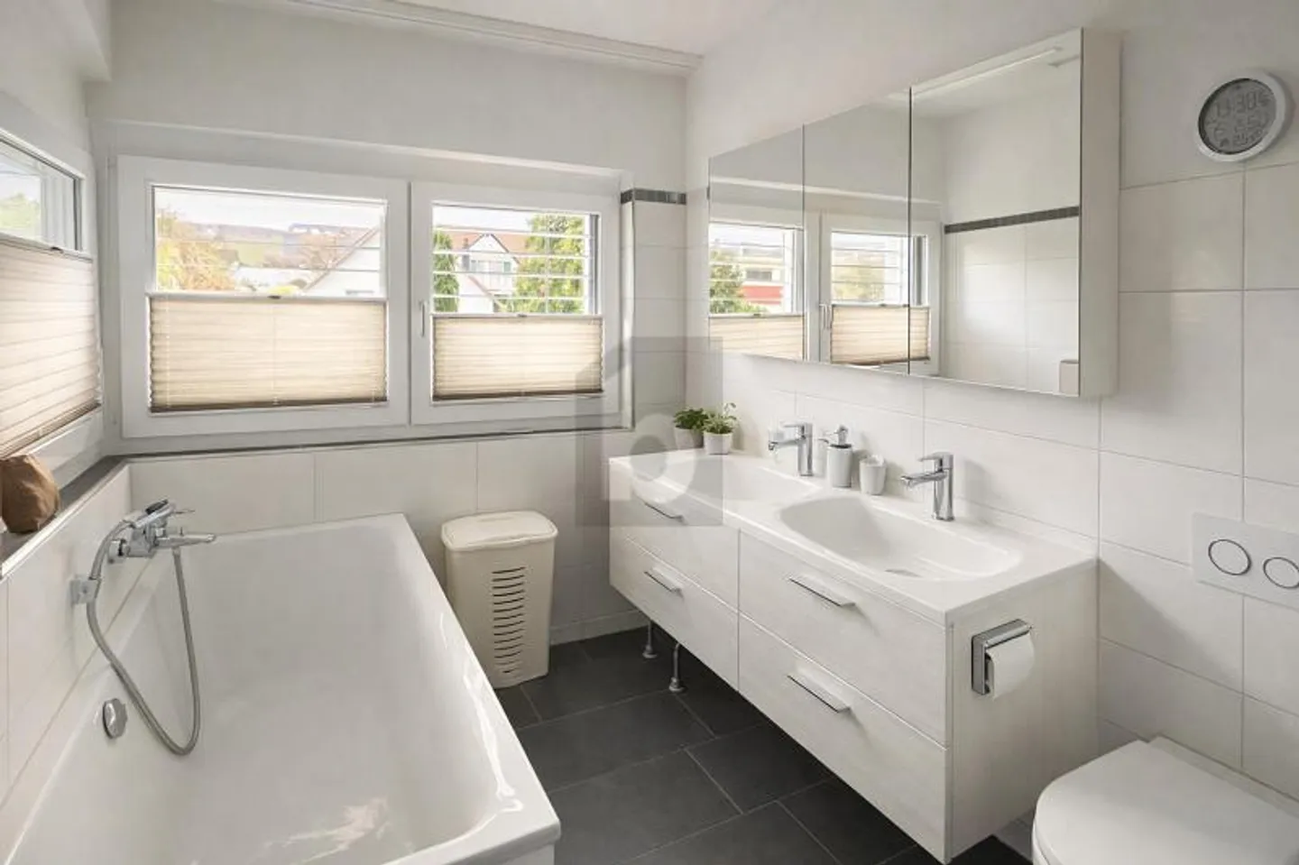 Apartment for rent - Photo 3 of 6