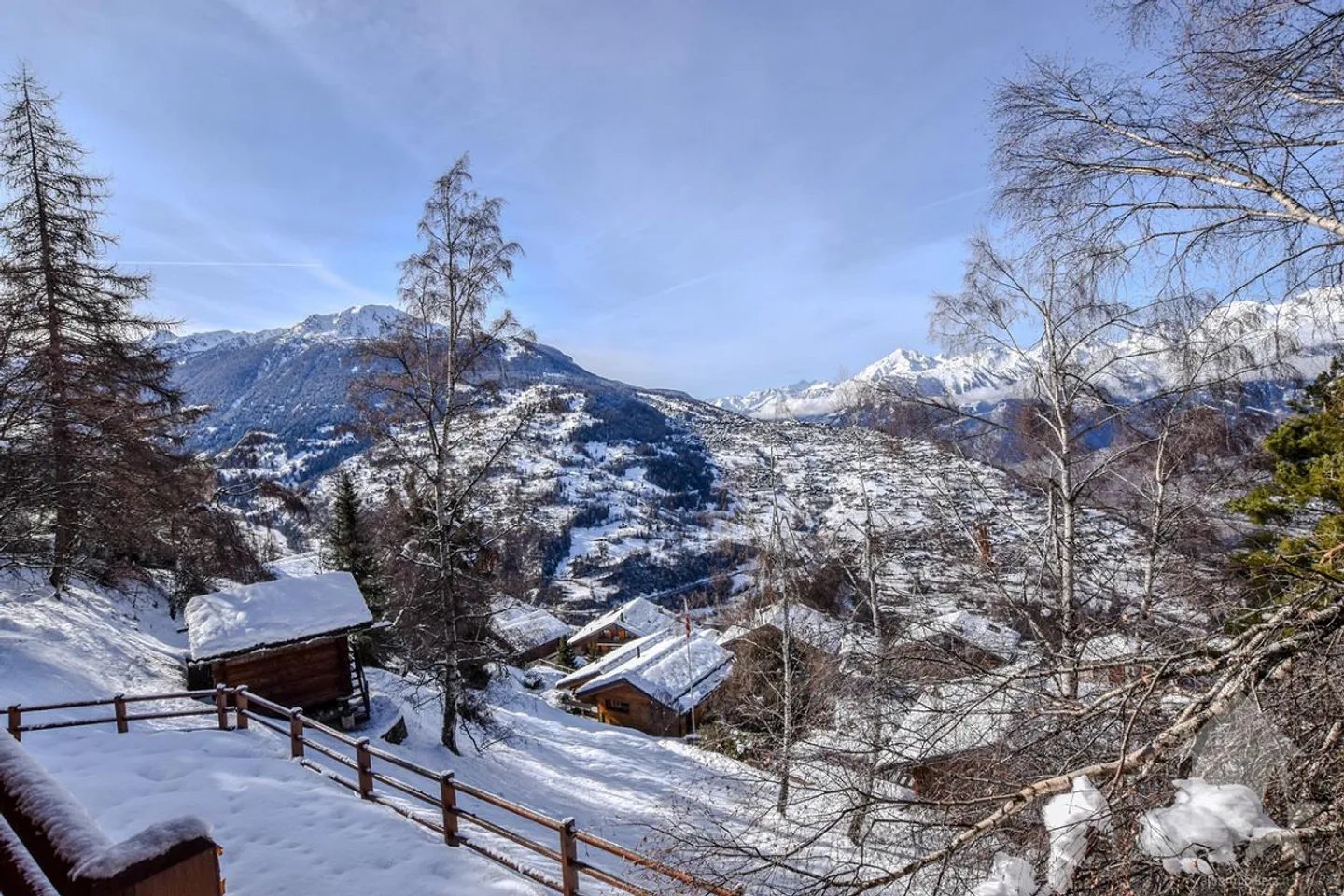 Chalet affascinante, posizione bucolica - Foto 3 di 20