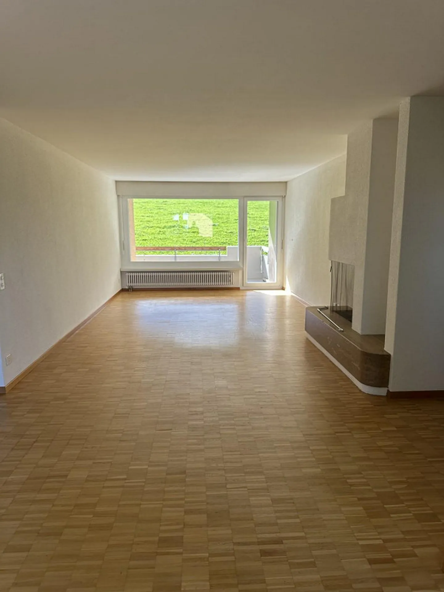 Appartamento 3.5 locali in una posizione verde e tranquilla a Zurigo - Foto 5 di 13