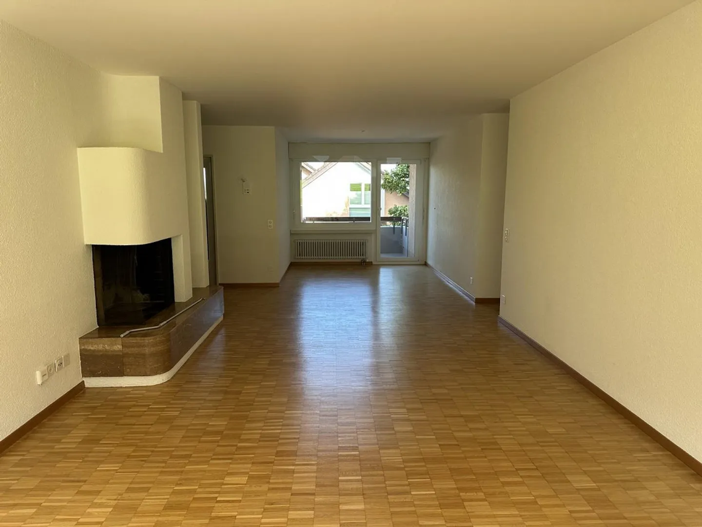 Appartamento 3.5 locali in una posizione verde e tranquilla a Zurigo - Foto 6 di 13