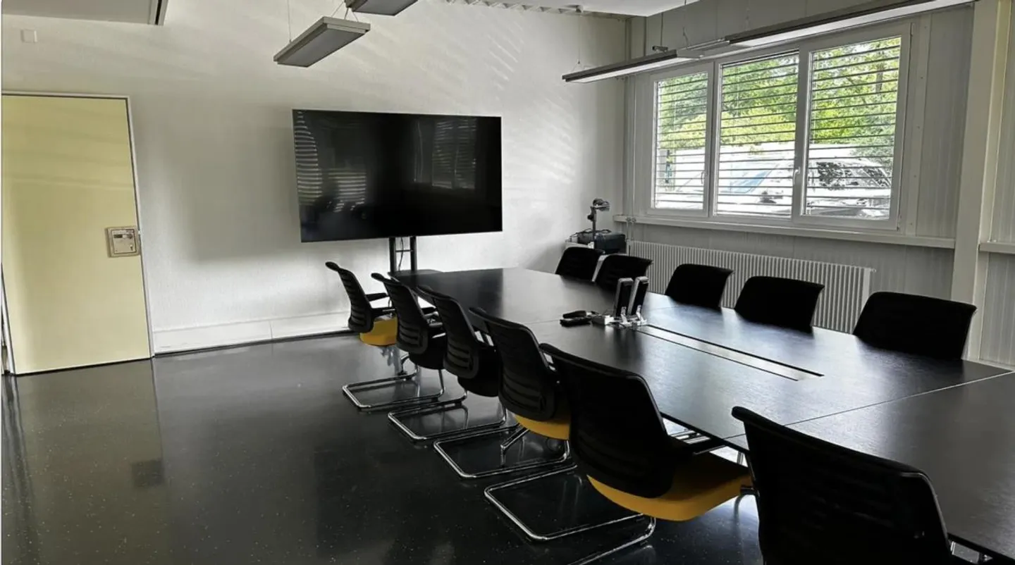 FLEXIBLE RENTABLE OFFICE SPACES IN MOSERPARK - Photo 4 of 11