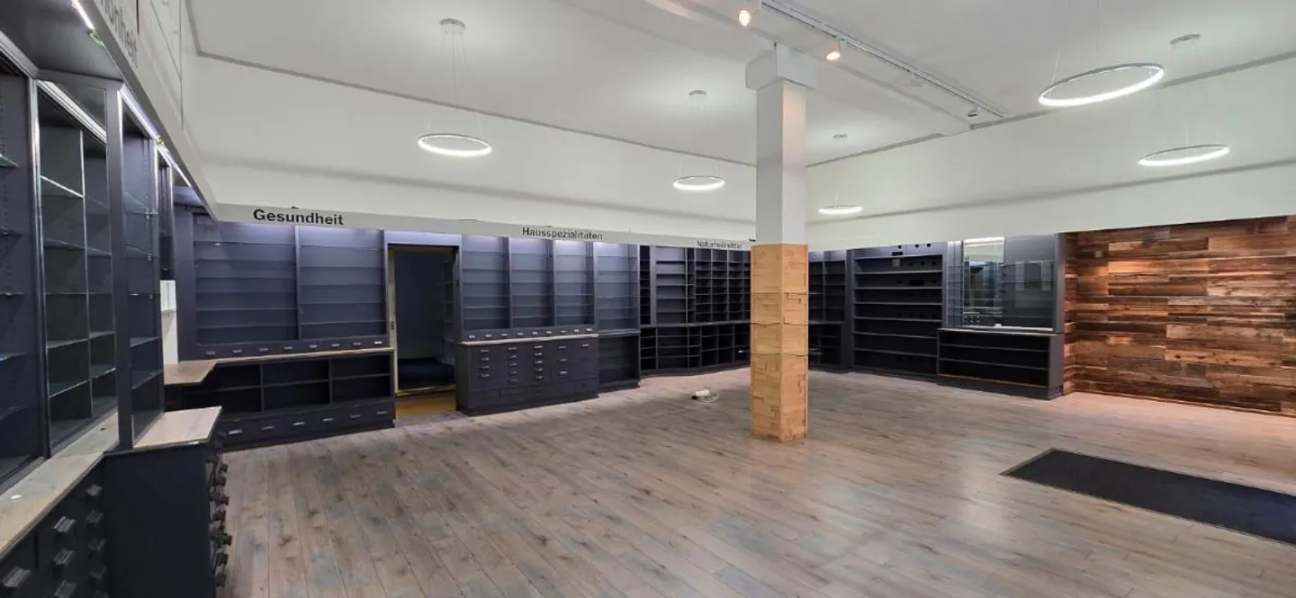 Espace de vente - Photo 1 sur 10