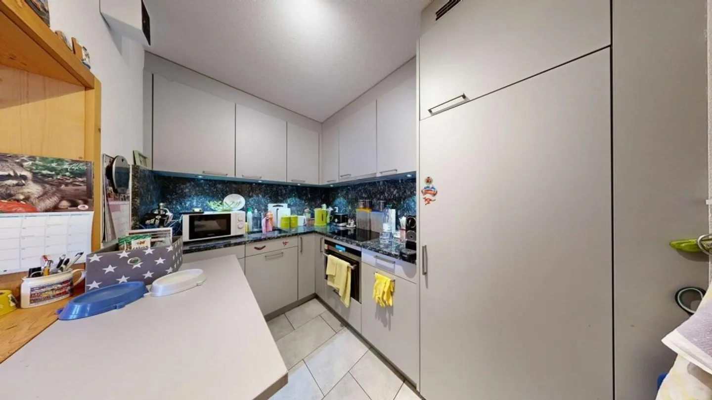 Prendere il sole nel quartiere residenziale di Bünda - Foto 5 di 10