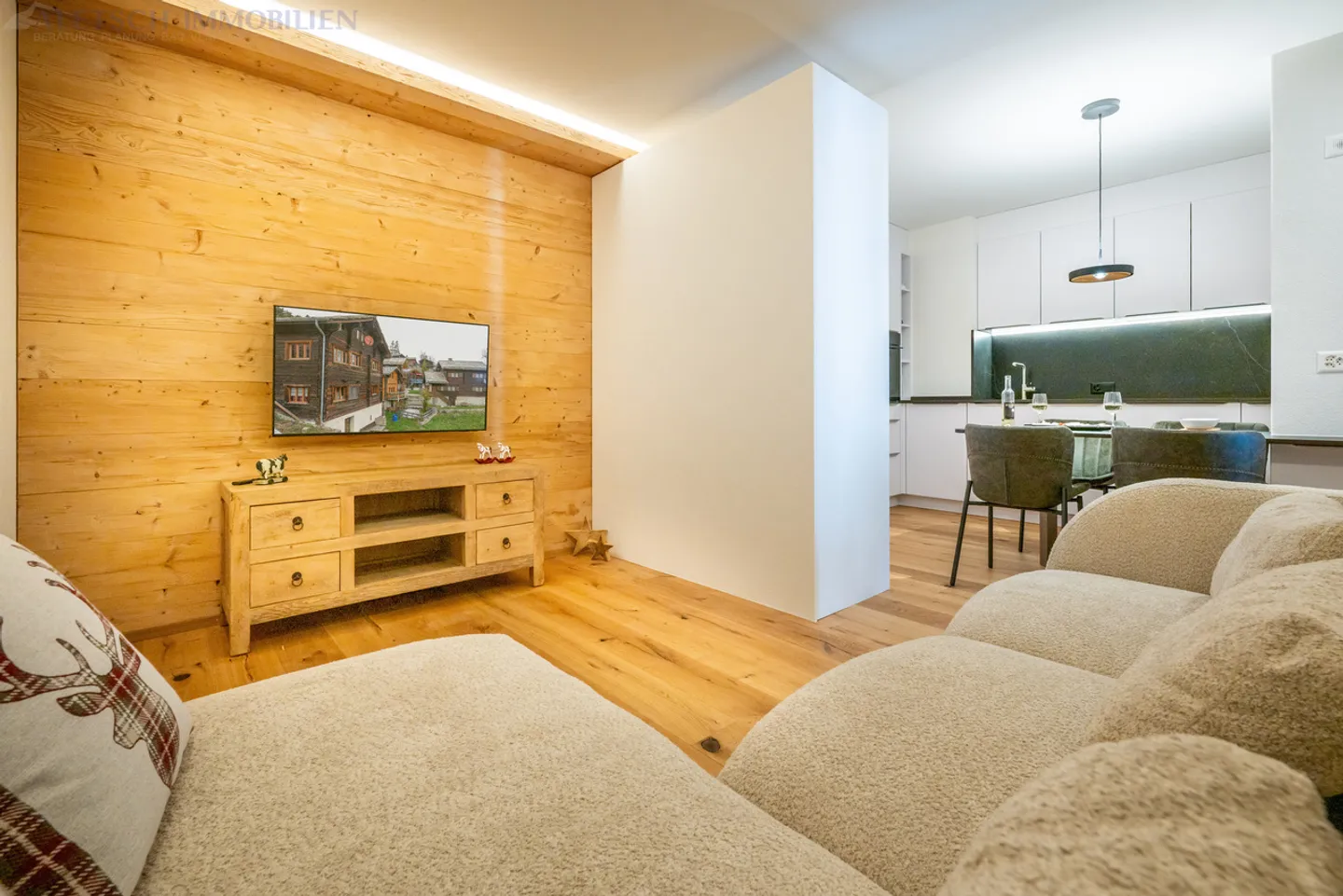 Ski-in/Ski-out Chalet in Aletsch - Photo 1 of 7