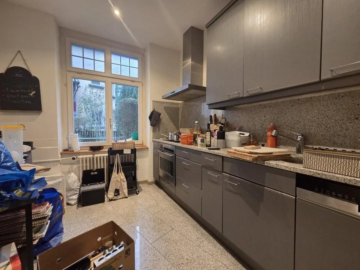 Spacious 3.5-room apartment in a desirable location in District 6 - Photo 3 of 12