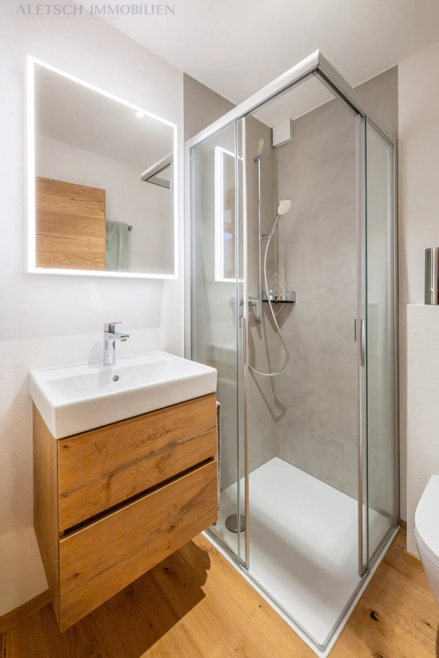 Ski-in/Ski-out Chalet in Aletsch - Photo 6 of 7