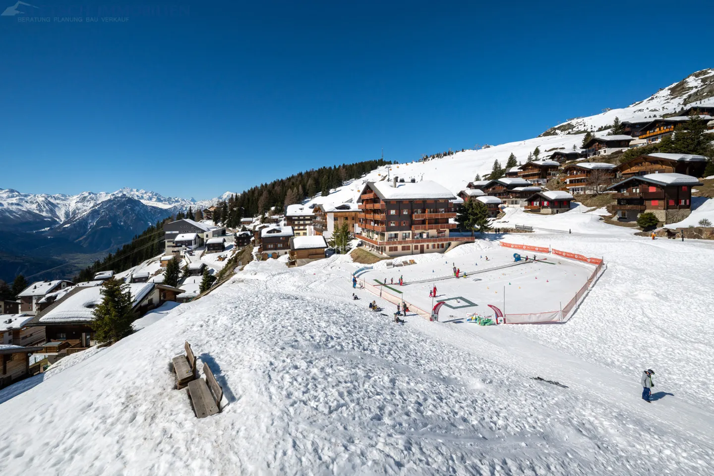 Ski-in/Ski-out Chalet in Aletsch - Photo 7 of 7
