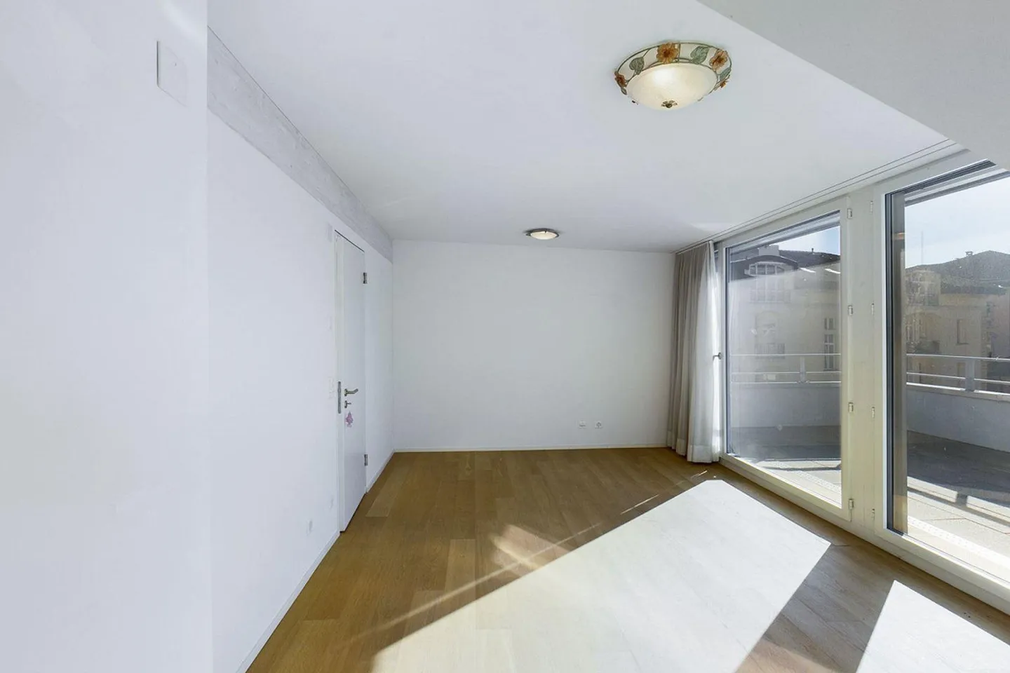 Muralto - Luxury Penthouse in the Noble Villa Balli - Photo 19 of 30