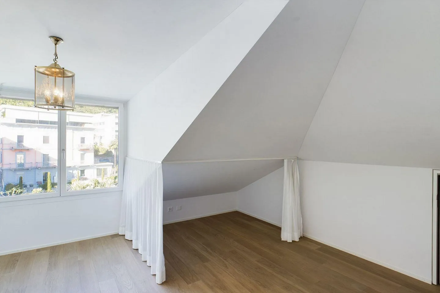 Muralto - Luxury Penthouse in the Noble Villa Balli - Photo 20 of 30